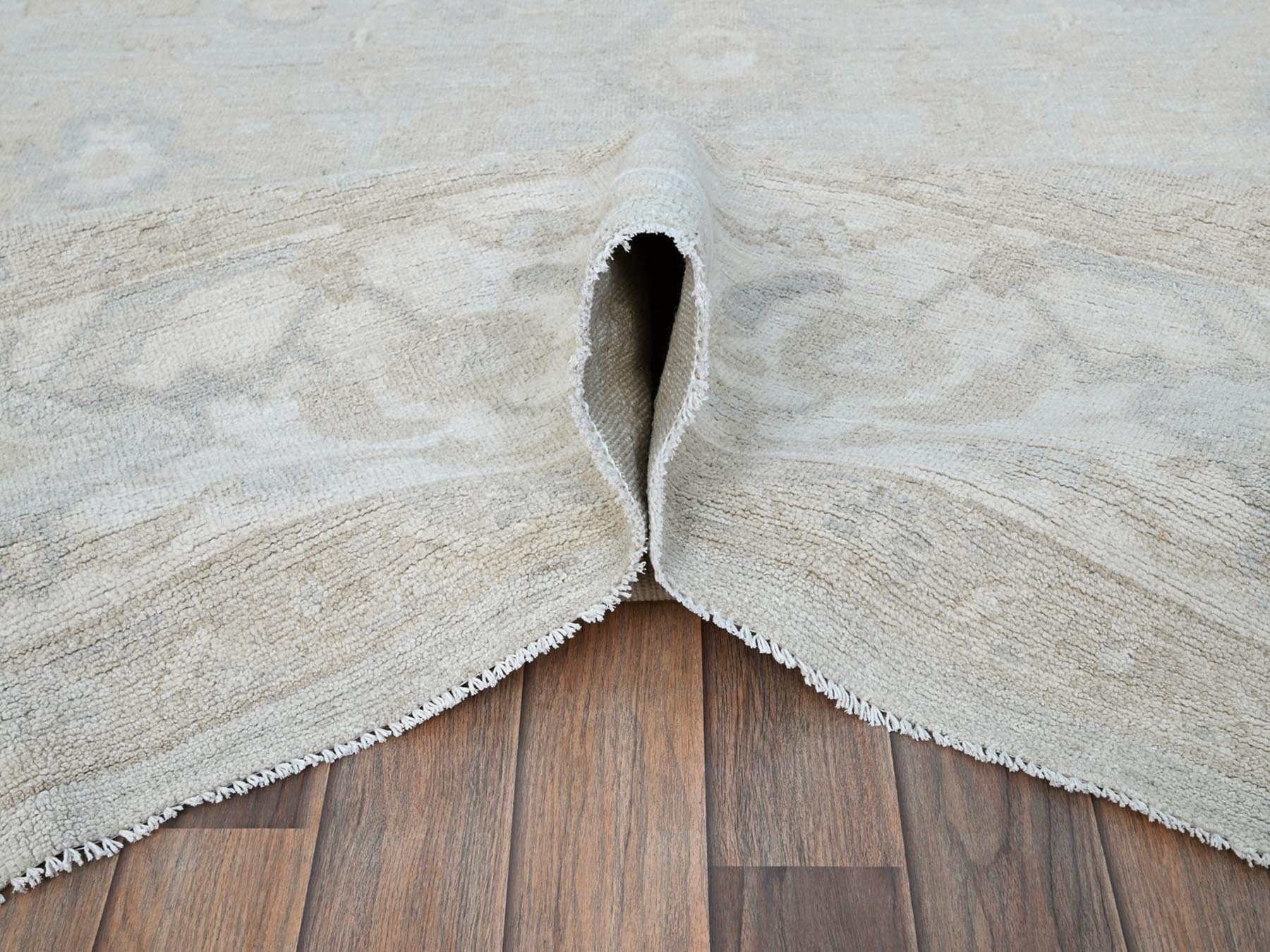 9'1"x12' Sterling Gray, Extra Soft Wool, White Wash Peshawar, Soft To The Touch, Hand Knotted, Geometric Design, Oriental Rug HR86705 - Image 5