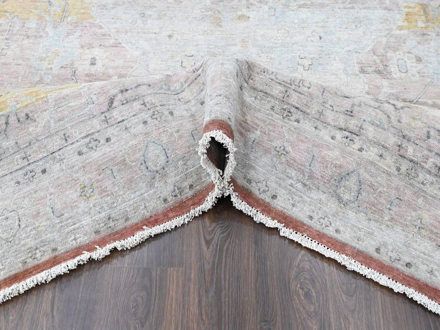 9'10"x14' Irish Cream White, Ziegler Mahal with Medallion Design, Zero Pile, Distressed, Distinct Abrash, Pure Wool, Hand Knotted, Oriental Rug HR10396 - Image 5