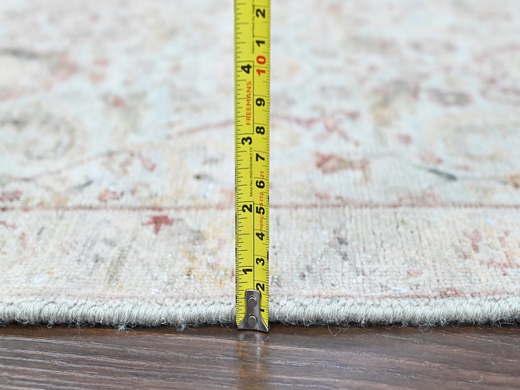 2'x3' Light Gray, Zero Pile, Distressed, Ziegler Mahal Design, Pure Wool, Hand Knotted, Oriental Rug HR10398 - Image 6