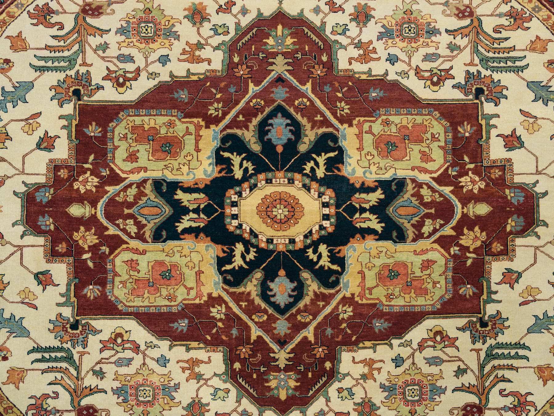 10'x10' Ivory, Antiqued Fine Heriz, Re-Creation, Hand Knotted, 100% Wool, Round Oriental Rug HR65517 - Image 8