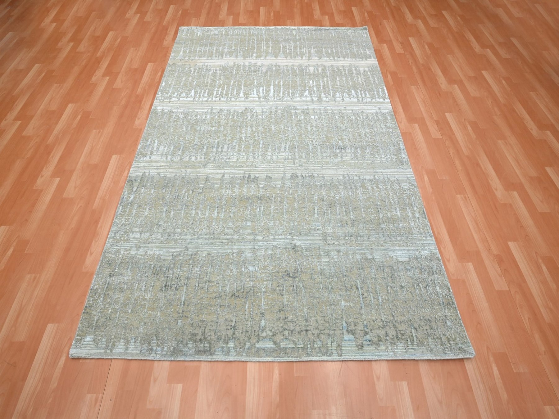 6'x9' Shades of Gray, Cardiac Design with Pastel Colors, Textured Wool and Pure Silk, Hand Knotted, Oriental Rug HR75835 - Image 2