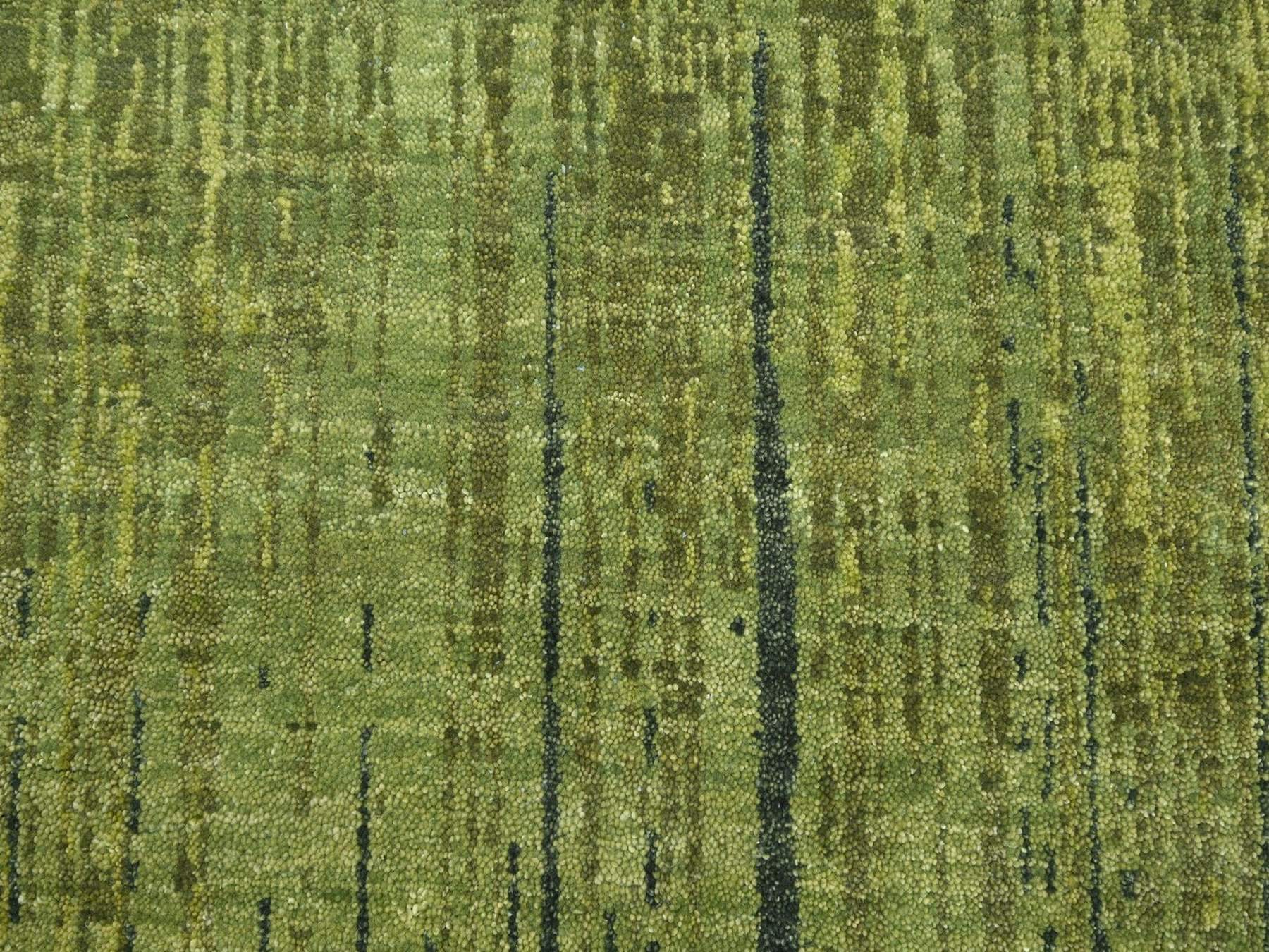 6'x9'5" Pickle Green, Vertical Ombre Design, Hand Knotted, Soft and Vibrant Wool, Densely Woven, Oriental Rug HR75836 - Image 8