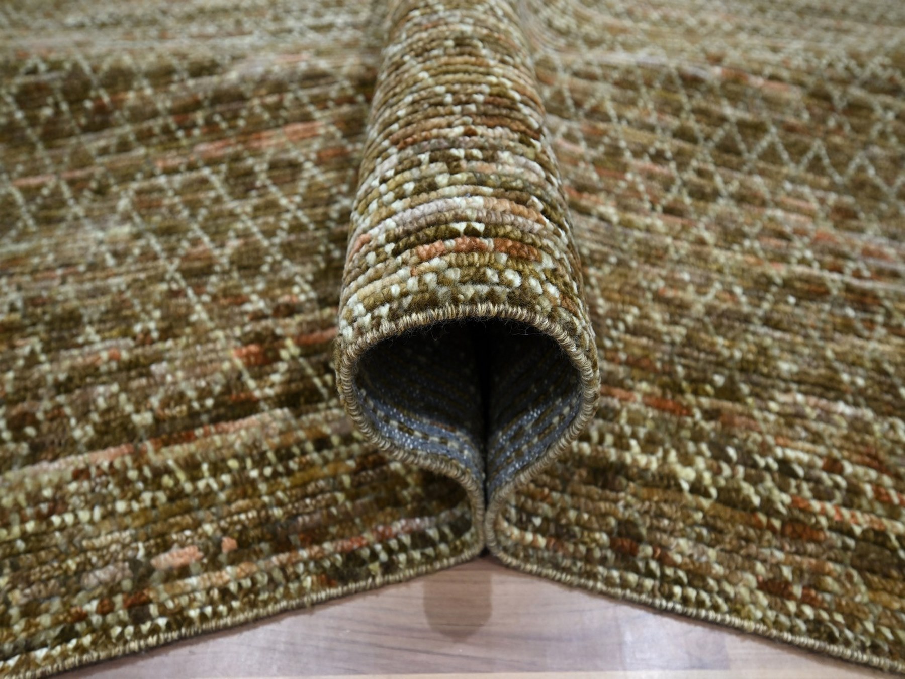 10'4"x14' Shades of Brown, Grass Design with Looped Pile, Hand Knotted, Pure Wool, Oriental Rug HR76849 - Image 5
