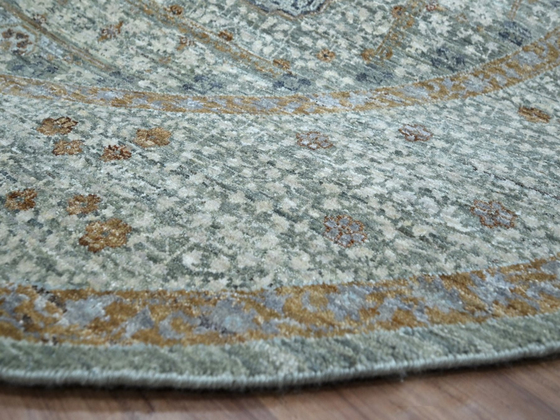 8'2"x8'2" Pistachio Green, Hand Knotted, Pre Historic 14th Century Influence, Mamluk Design, Natural Dyes, Pure Wool, Round, Oriental Rug HR76867 - Image 6