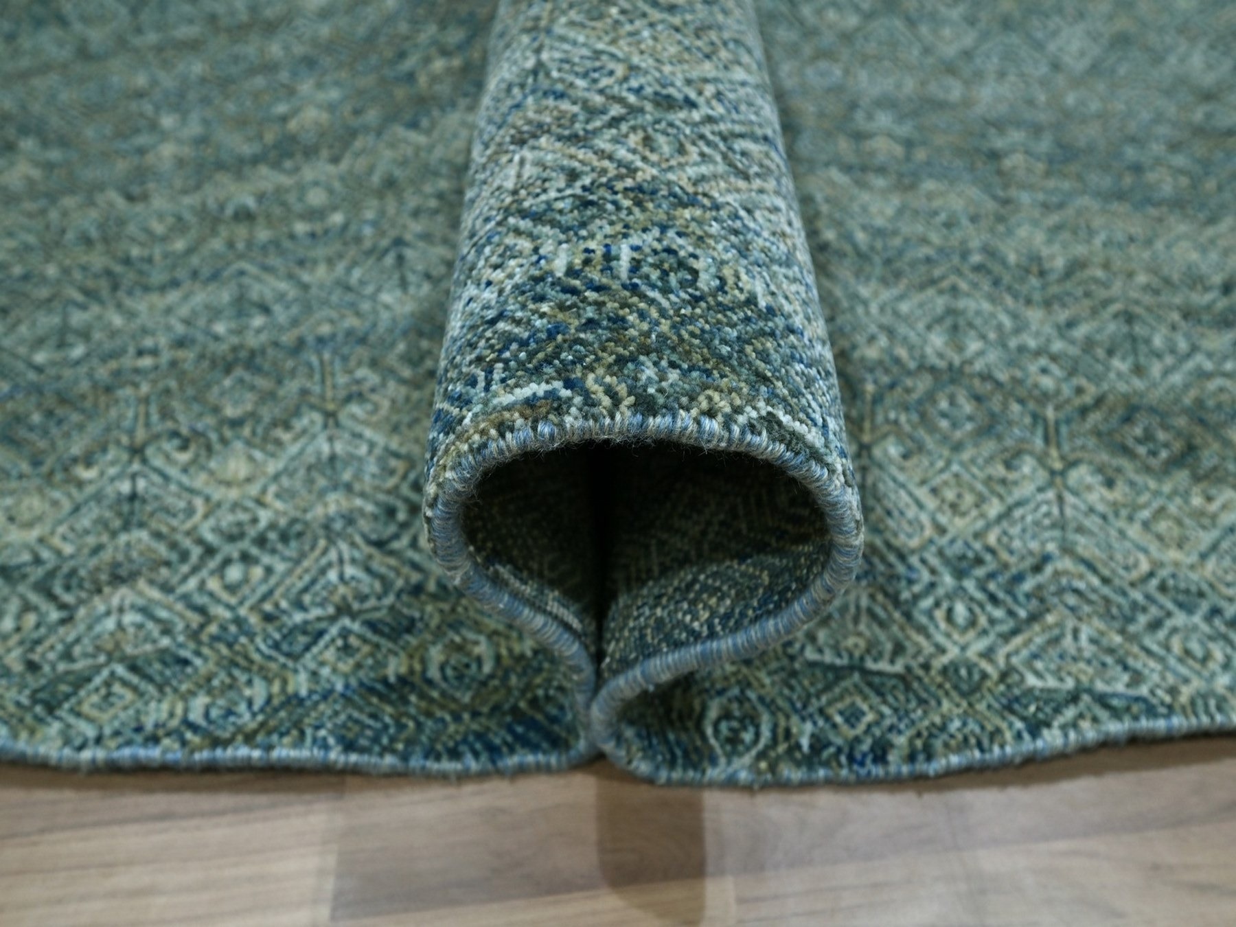 12'x12' Ocean Blue, Hand Knotted, Small Geometric Repetitive Diamond Design, Kohinoor Herat Pattern, Tone on Tone, Soft Wool, Round, Oriental Rug HR76905 - Image 5