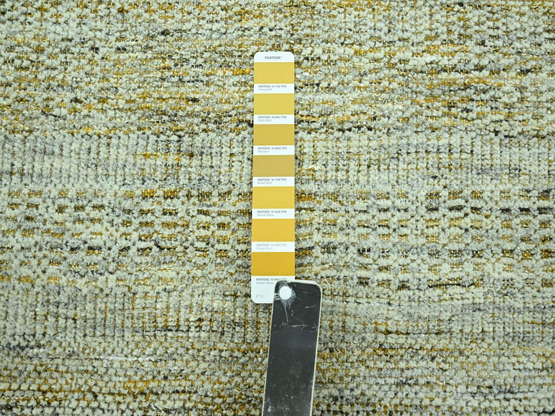 9'2"x12' Golden Yellow with Ivory, Hand Knotted, 100% Wool, Oxidized and Distressed Grass Design with Exposed Warps, Oriental Rug HR76929 - Image 7