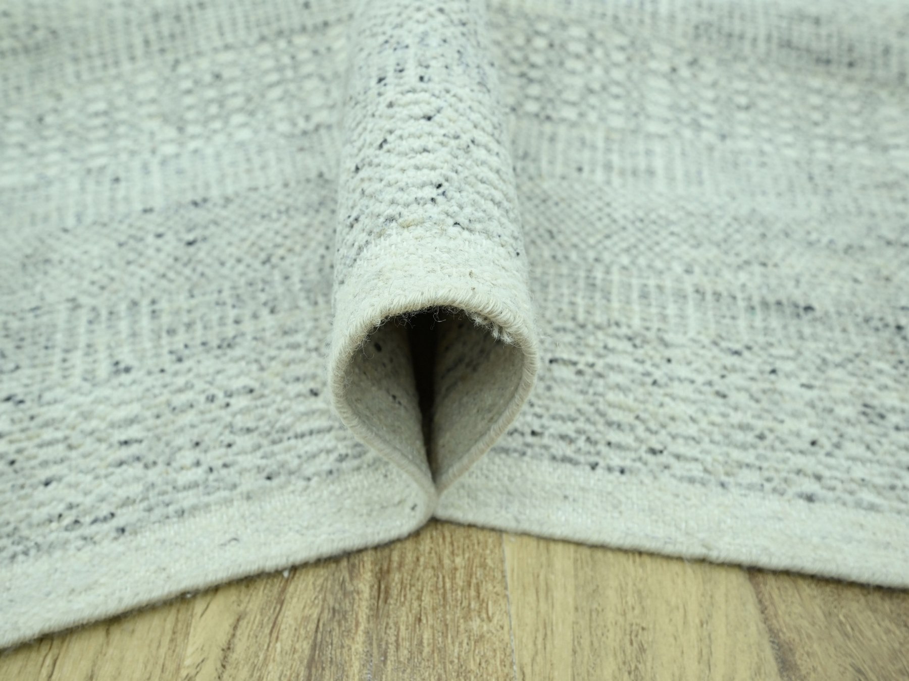 9'1"x12'2" Misty Gray, 100% Wool, Oxidized and Distressed Grass Design with Exposed Warps, Hand Knotted, Oriental Rug HR76976 - Image 5