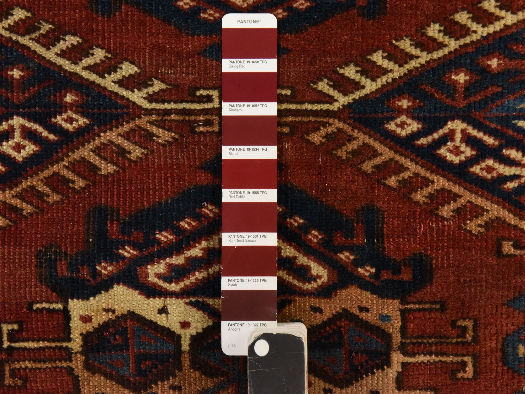 4'5"x7'6" Blush Red, Antique Tekke Tourkaman Bokara, Geometric Pattern, Pure Wool, Even Wear, Clean, Hand Knotted, Oriental Rug HR78566 - Image 5