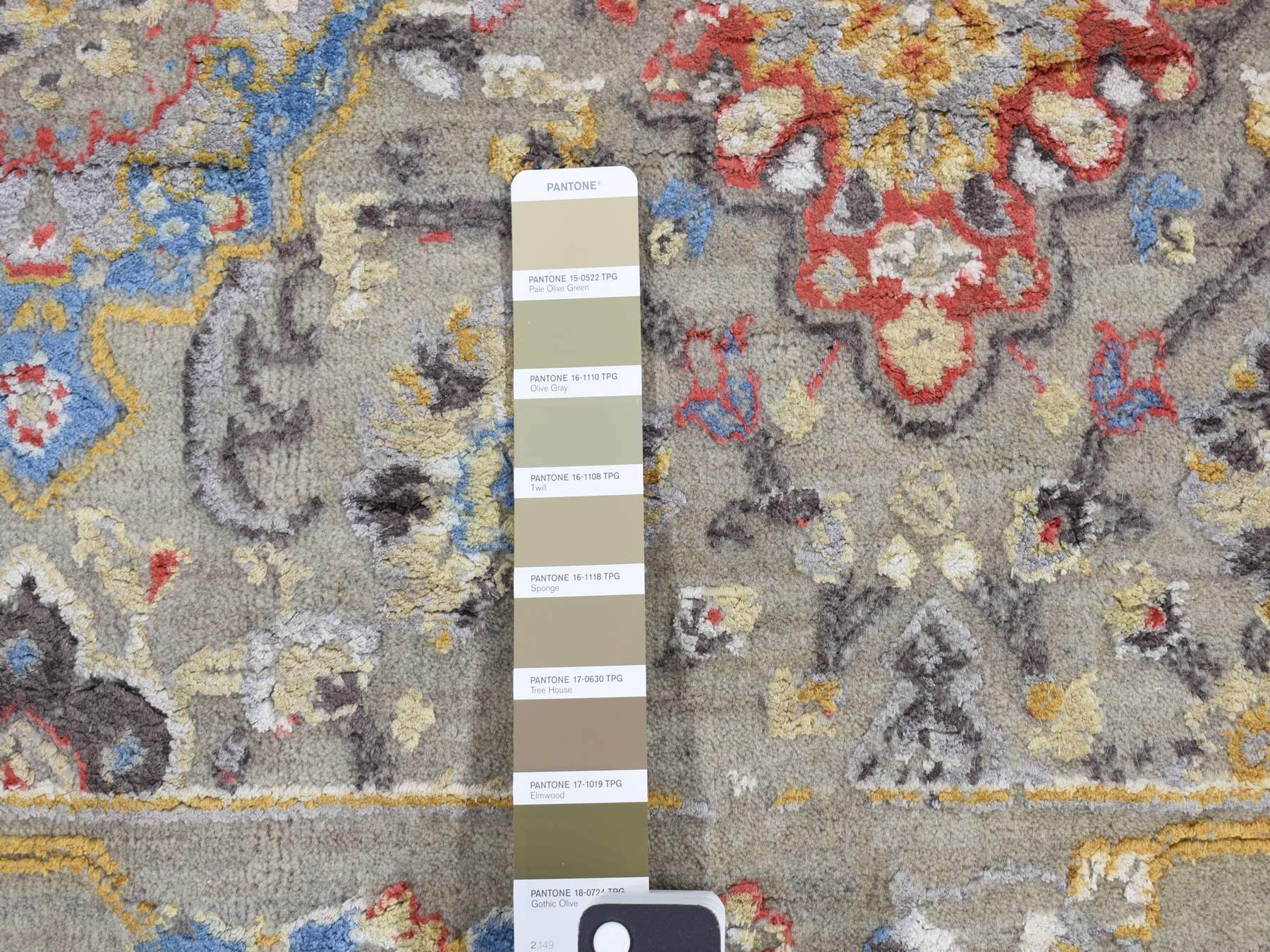 10'6"x10'6" Gentle Gray, THE SUNSET ROSETTES, Wool and Pure Silk, Hand Knotted, Square Oriental Rug HR87946 - Image 7