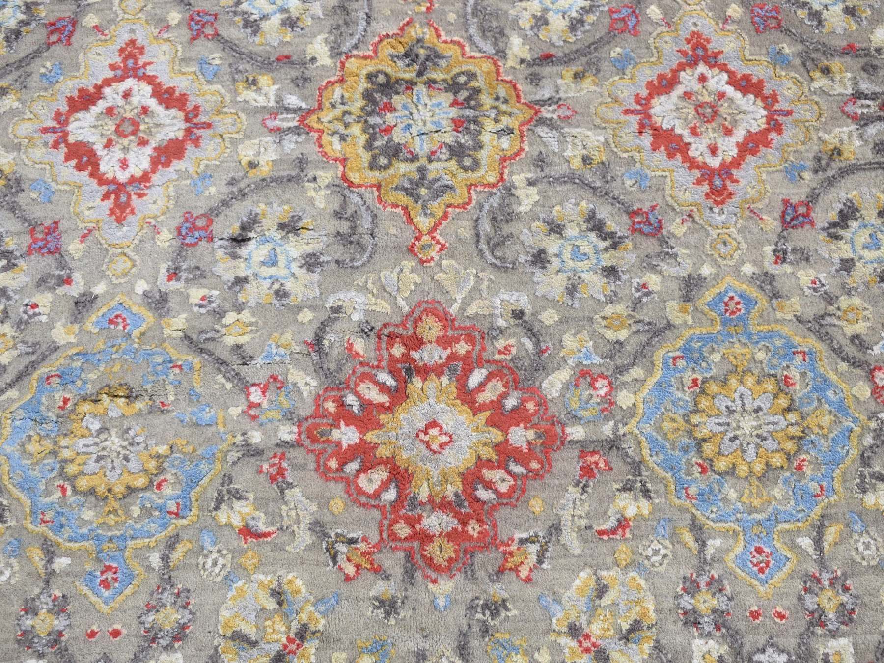 10'6"x10'6" Gentle Gray, THE SUNSET ROSETTES, Wool and Pure Silk, Hand Knotted, Square Oriental Rug HR87946 - Image 8