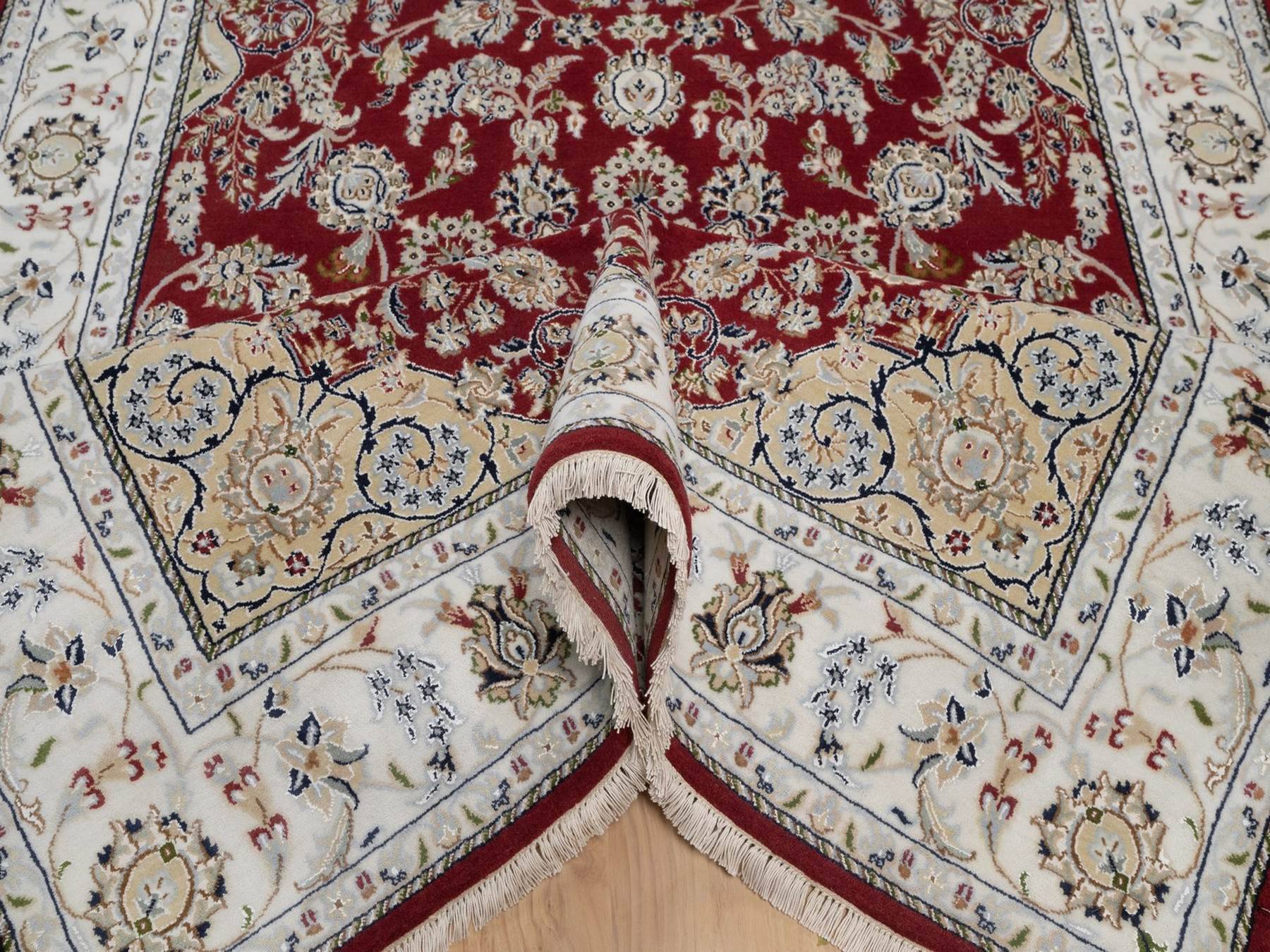 6'x9' Andorra Red, Nain with Flower Medallion Design, Hand Knotted, Wool and Silk, 250 KPSI, Soft Pile, Oriental Rug HR91641 - Image 5