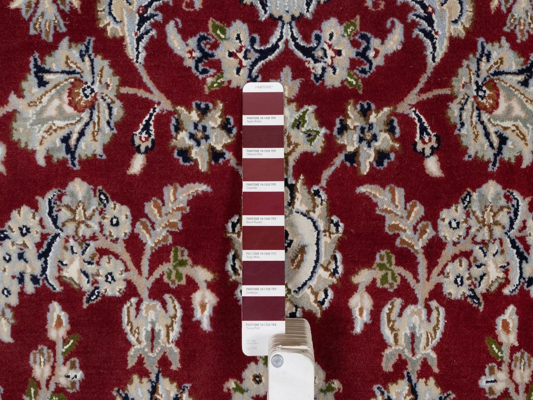 6'x9' Andorra Red, Nain with Flower Medallion Design, Hand Knotted, Wool and Silk, 250 KPSI, Soft Pile, Oriental Rug HR91641 - Image 7