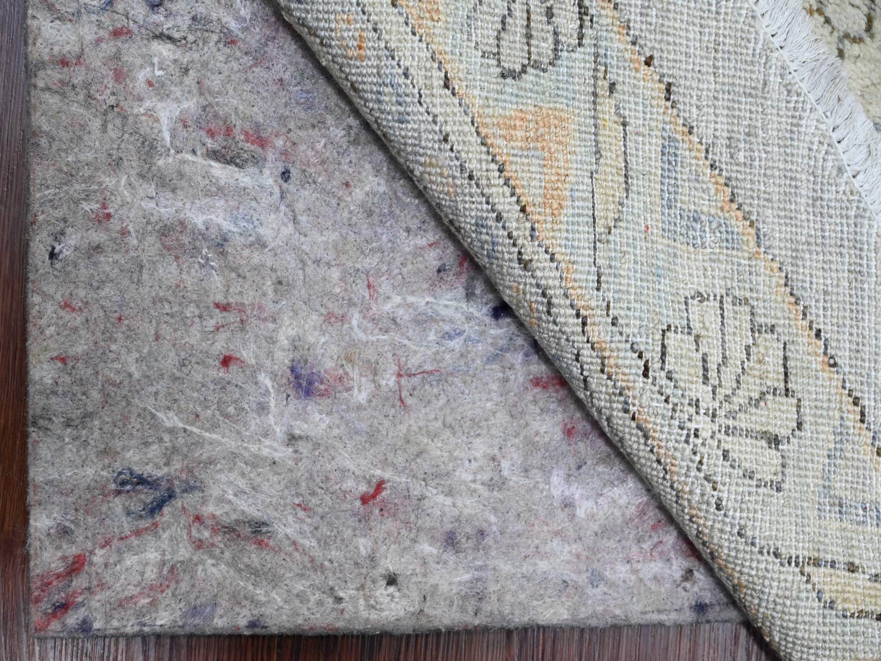 12'2"x12'2" Misty Gray, Washed Out Ziegler Mahal Revival with All Over Pattern, Hand Knotted, 100% Wool, Round, Oriental Rug HR20339 - Image 4
