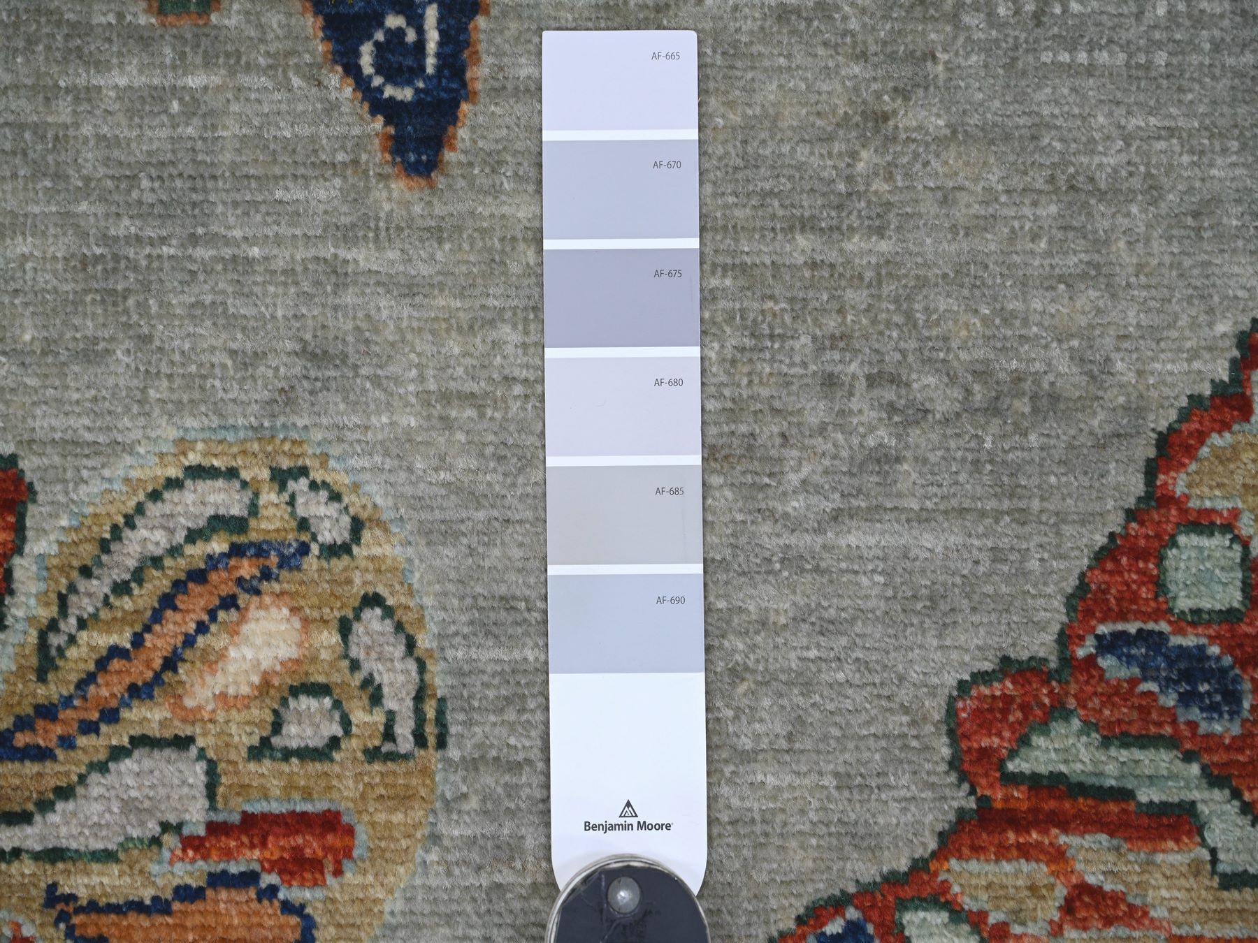 9'x11'9" Light Gray, Afghan Peshawar with Colorful Butterfly Design, Soft and Velvety Wool, Hand Knotted, Oriental Rug HR22246 - Image 7