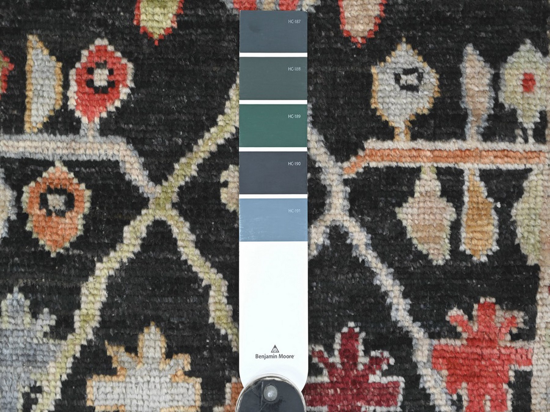 2'8"x8' Charcoal Black, Afghan Angora Oushak with Colorful Leaf Design, Hand Knotted, 100% Wool, Vegetable Dyes, Runner, Oriental Rug HR22507 - Image 3