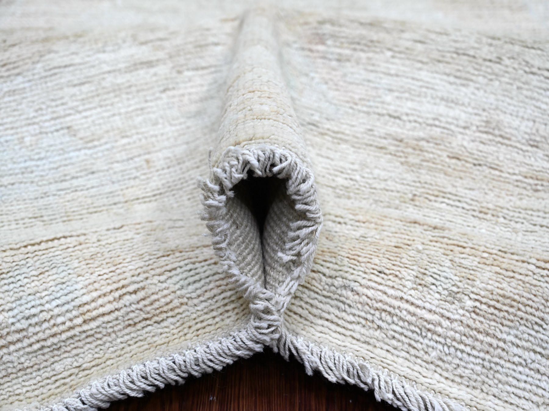 8'1"x9'10" Light Gray, Afghan Angora Oushak with All Over Leaf Design, Hand Knotted, 100% Wool, Vegetable Dyes, Oriental Rug HR22617 - Image 5
