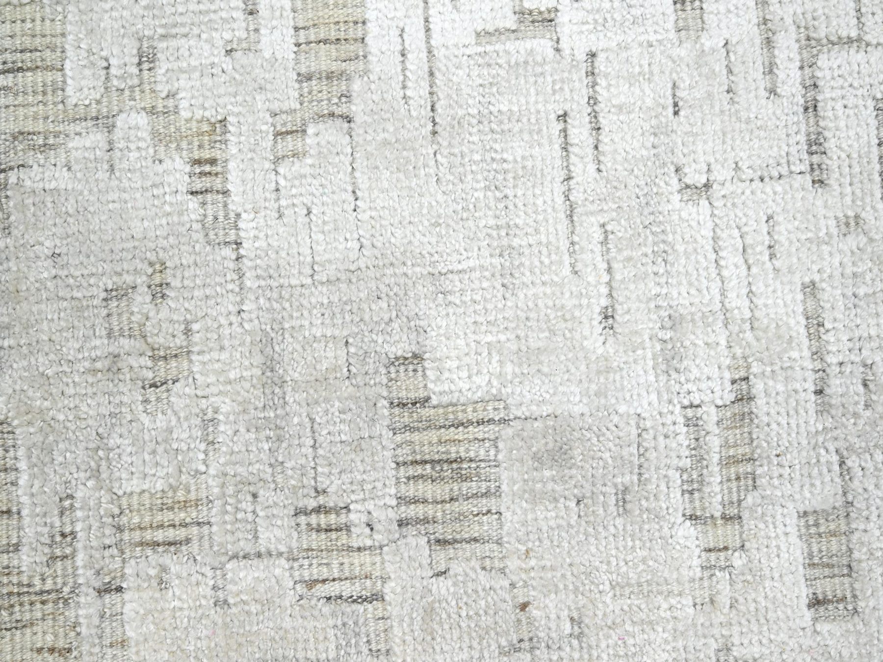 7'10"x10'2" Alabaster White, Hand Knotted, Pure Silk, Textured, Tone on Tone, Modern, Oriental Rug HR75874 - Image 8