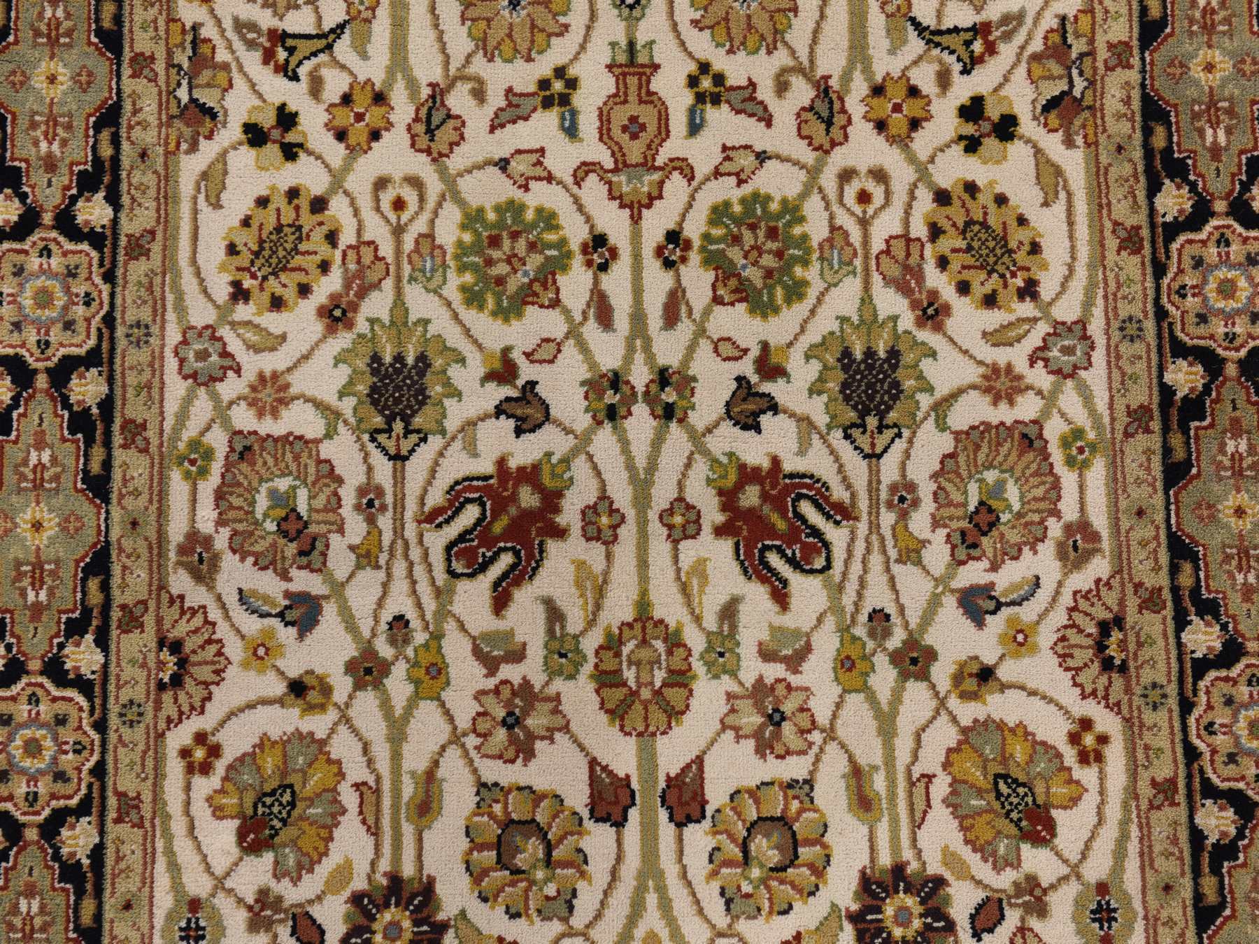 2'8"x6'1" Chiffon White, Hand Knotted, 300 KPSI, Hand Spun New Zealand Luxurious Wool, Persian Tabriz Vase Design, Runner, Oriental Rug HR78363 - Image 2
