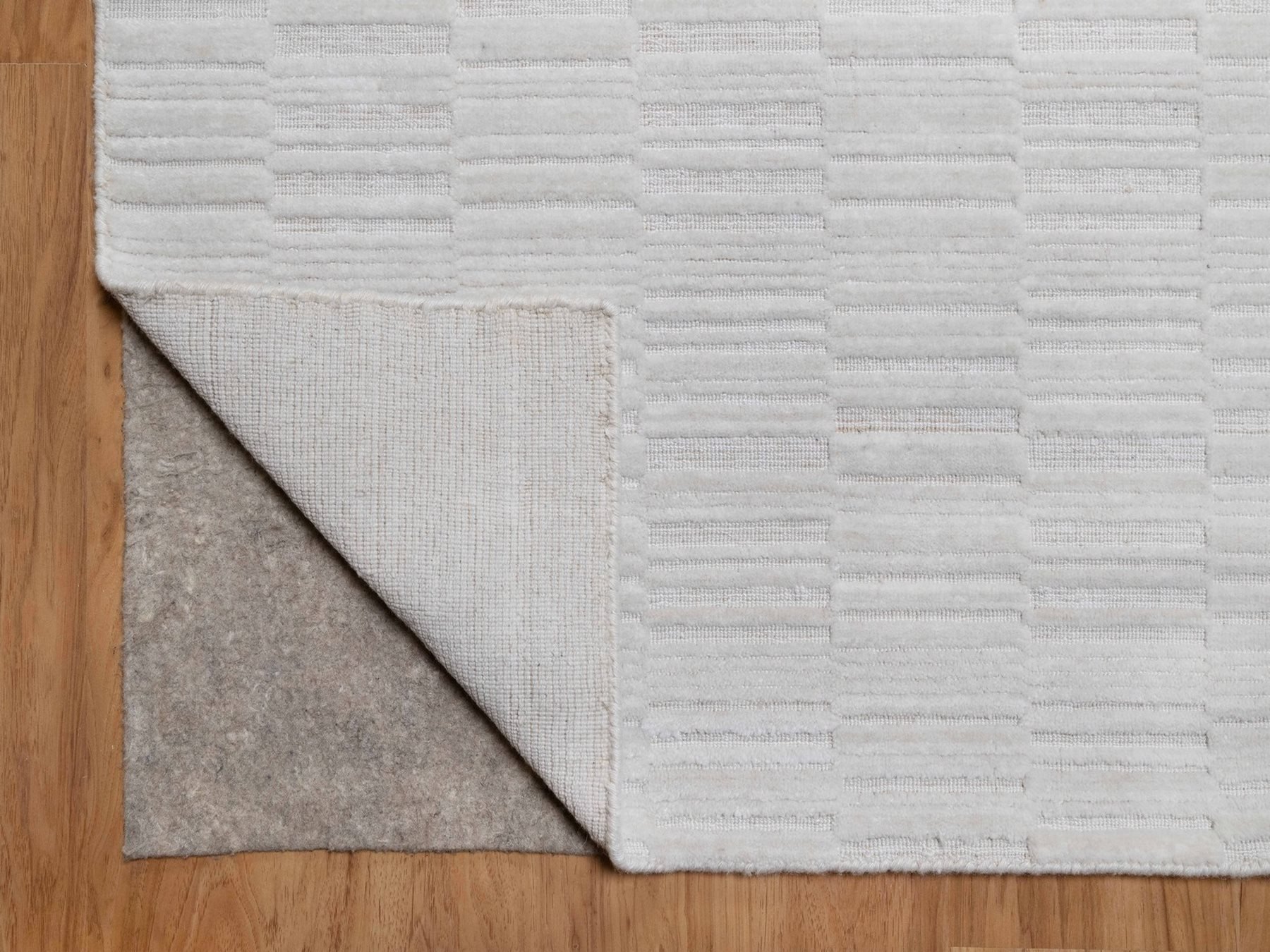 9'1"x12'1" Daisy White, Plain Modern Striae Design, Tone on Tone, Soft to the Touch, Pure Wool, Hand Loomed, Oriental Rug HR92205 - Image 4