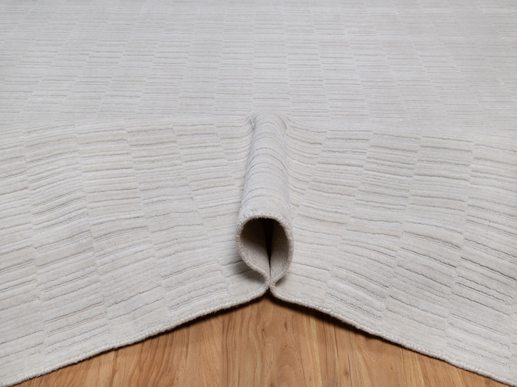 9'1"x12'1" Daisy White, Plain Modern Striae Design, Tone on Tone, Soft to the Touch, Pure Wool, Hand Loomed, Oriental Rug HR92205 - Image 5