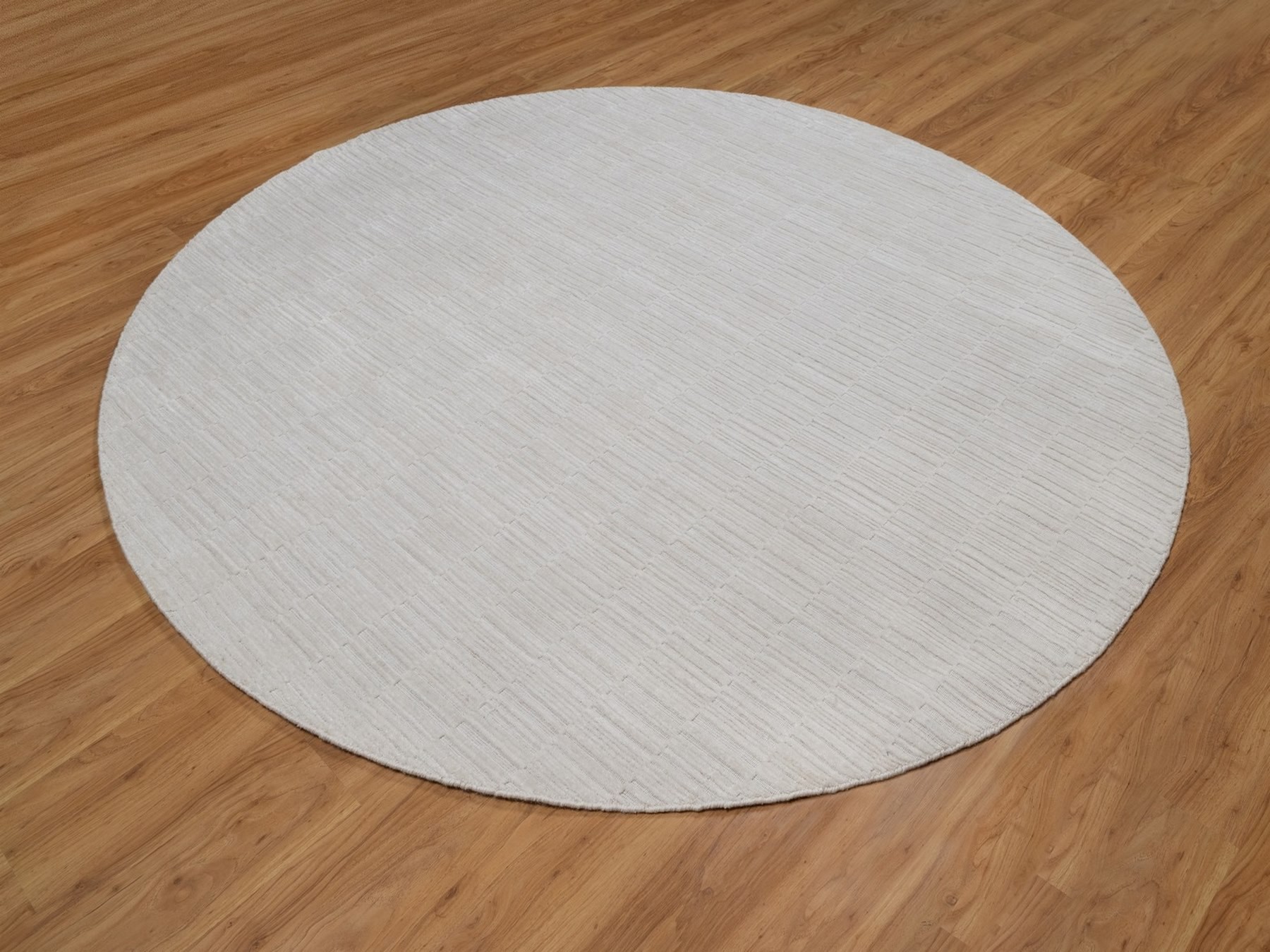 8'x8' Daisy White, Hand Loomed, Plain Modern Striae Design, Tone on Tone, Soft to the Touch, Pure Wool, Round, Oriental Rug HR92225 - Image 3