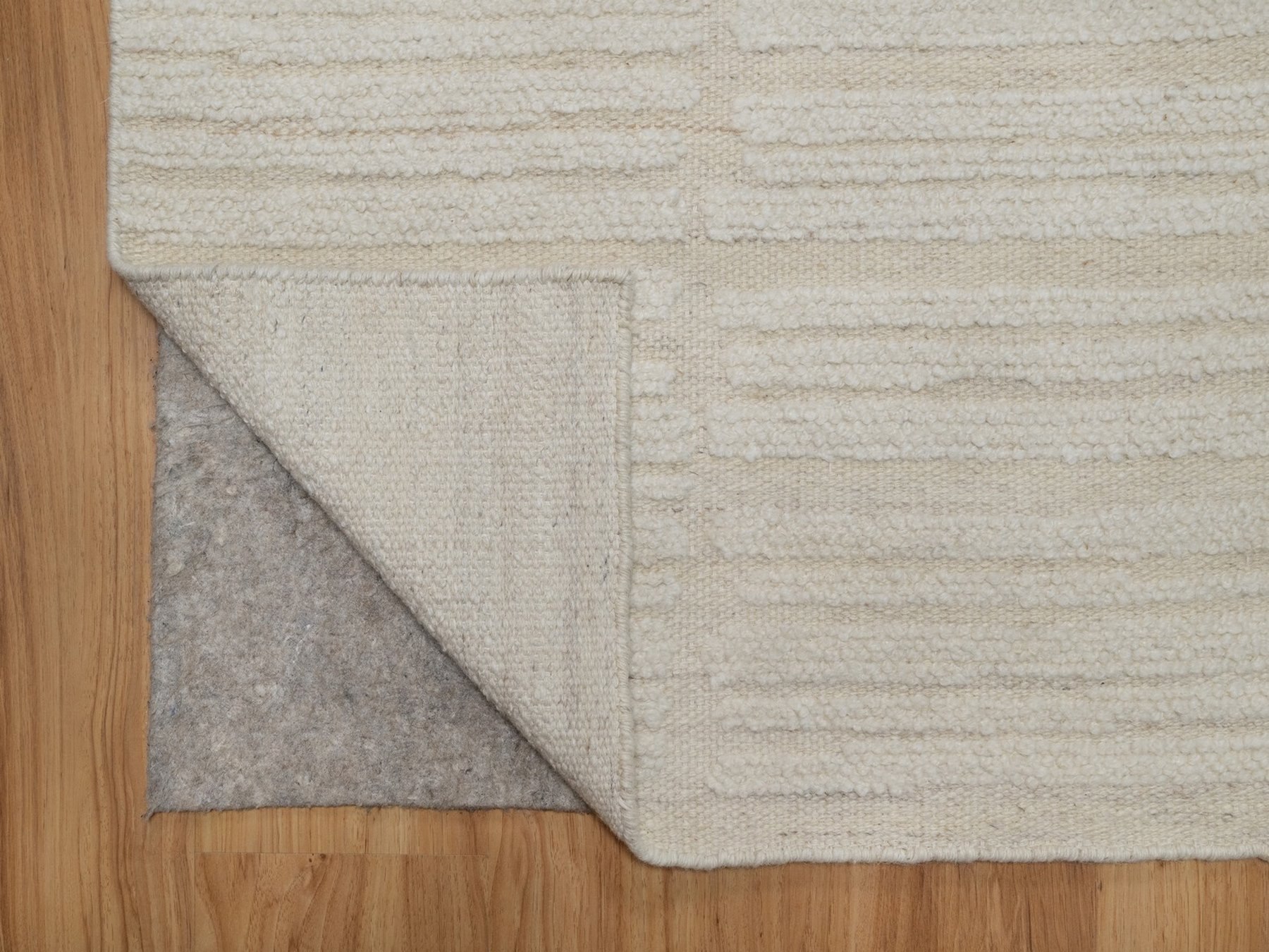 2'6"x10'3" Lace White, Modern, Piled Flat Weave, Tone on Tone, Textured, Hand Knotted, Undyed Natural Wool, Runner, Oriental Rug HR92249 - Image 3