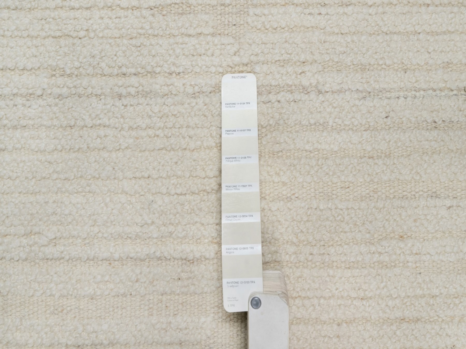 2'6"x10'3" Lace White, Modern, Piled Flat Weave, Tone on Tone, Textured, Hand Knotted, Undyed Natural Wool, Runner, Oriental Rug HR92249 - Image 4