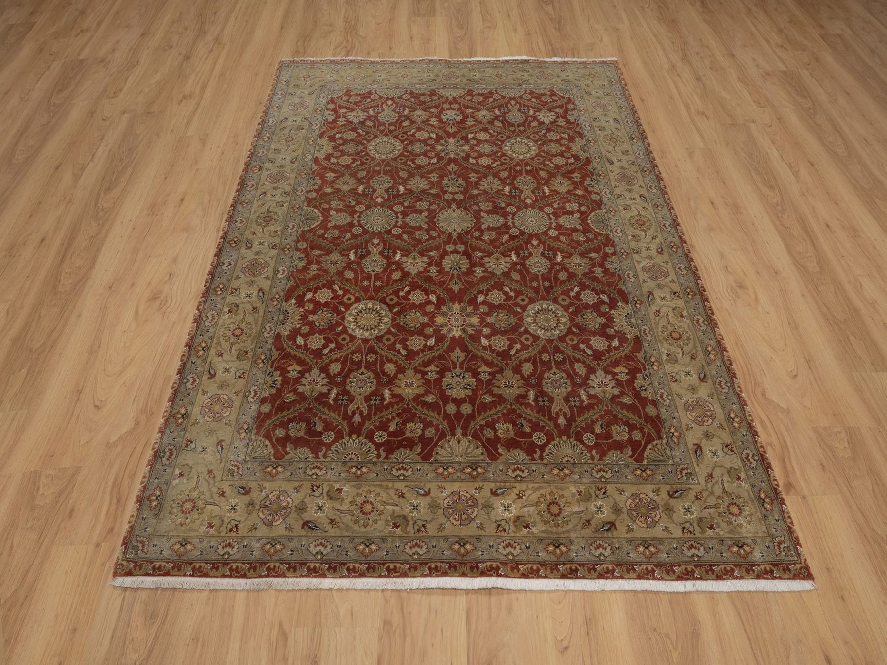 5'6"x7'9" Barn Red, Hereke with All Over Design, 300 KPSI, Wool and Silk, Hand Knotted, Oriental Rug HR92327 - Image 2
