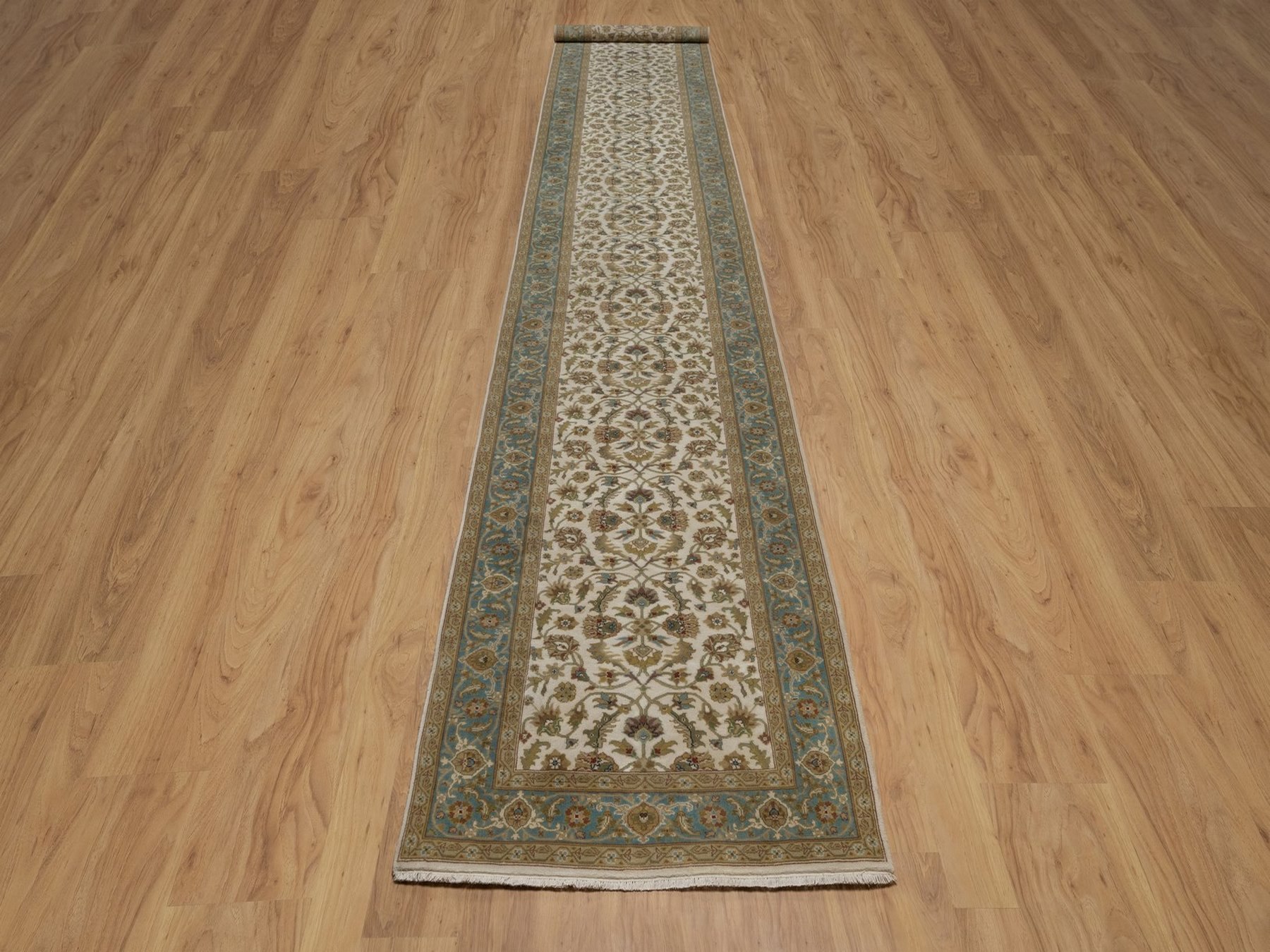 3'1"x18' Swan White, Kashan Design, 300 KPSI, Hand Spun New Zealand Wool, Hand Knotted, XL Runner, Oriental Rug HR92351 - Image 2