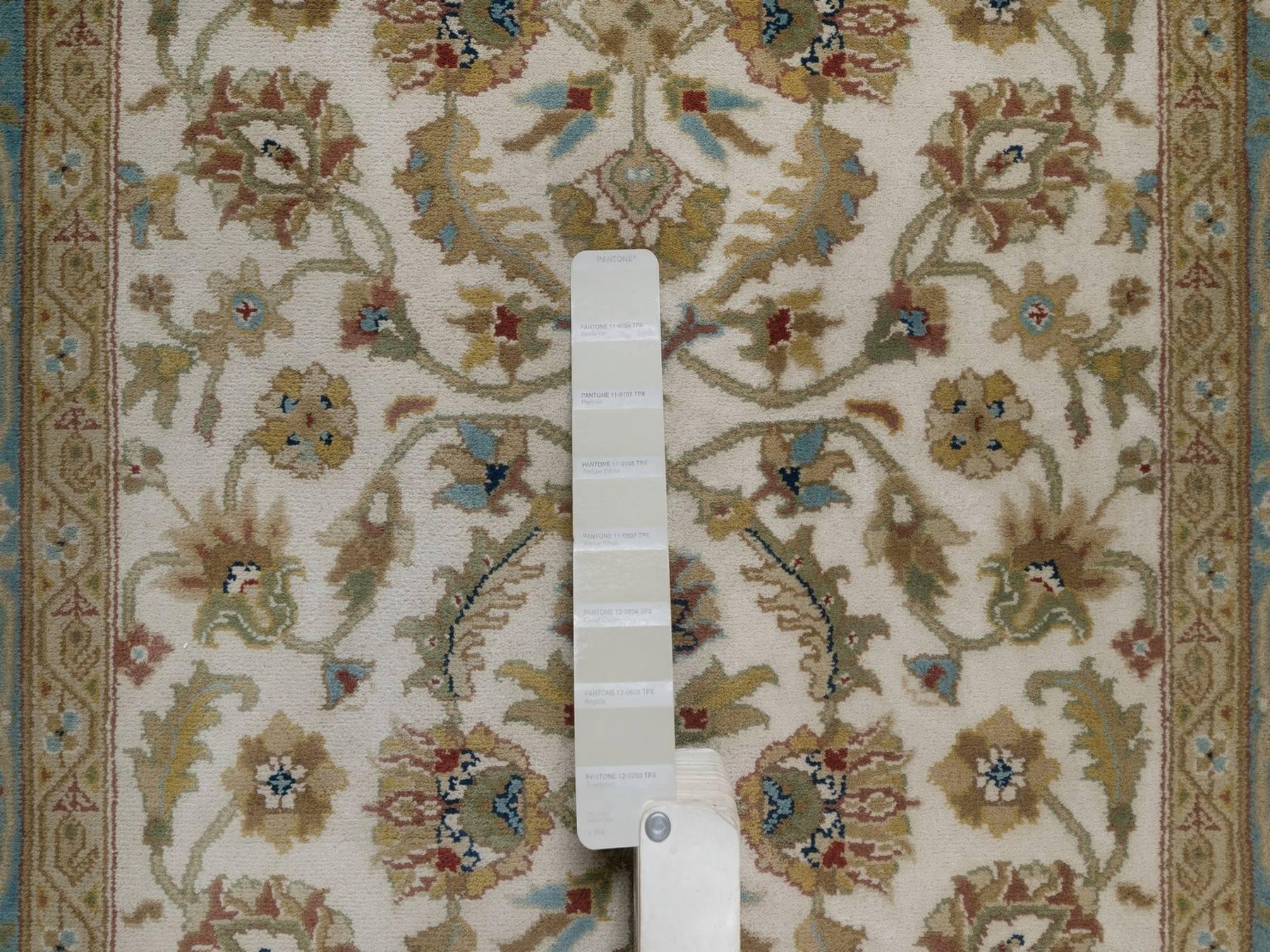 3'1"x18' Swan White, Kashan Design, 300 KPSI, Hand Spun New Zealand Wool, Hand Knotted, XL Runner, Oriental Rug HR92351 - Image 4