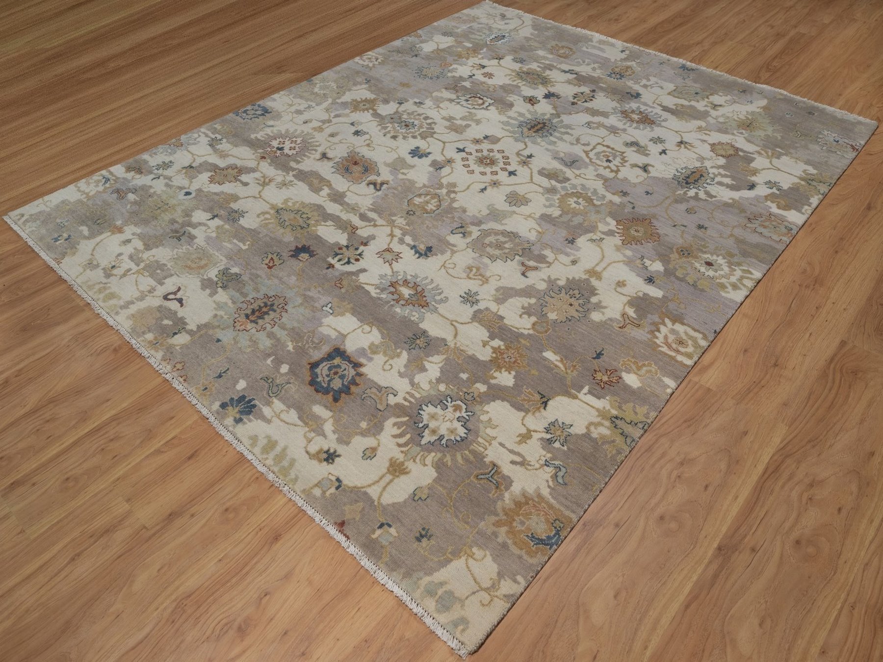 7'10"x10'1" Chiffon White, Hand Knotted, Borderless Oushak with All Over Leaf Design, 100% Wool, Densely Woven, Oriental Rug HR92363 - Image 3