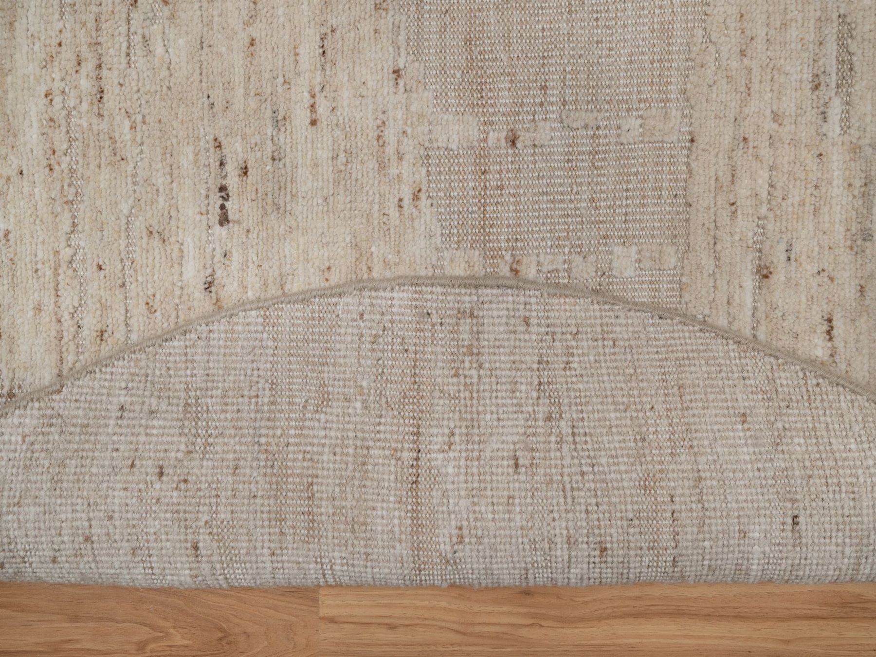 5'x5' Lace White, Hand Knotted, Textured with Hi and Low, Modern Design, Pure Wool, Round, Oriental Rug HR92398 - Image 3