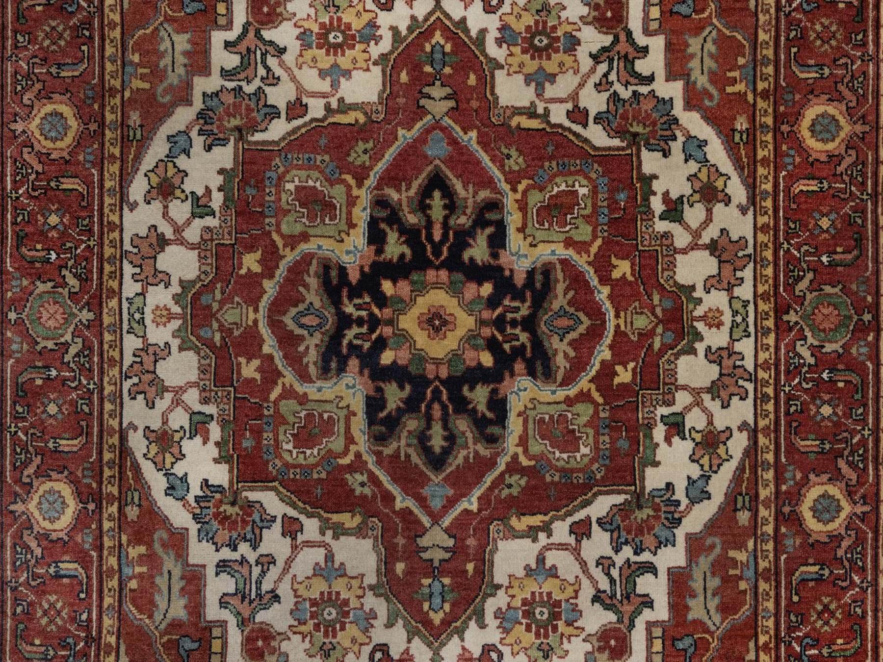 4'1"x6'2" Chiffon White, Antiqued Fine Heriz Re-Creation with Medallion Design, Hand Spun New Zealand Wool, Denser Weave, Vegetable Dyes, Hand Knotted, Oriental Rug HR92446 - Image 5