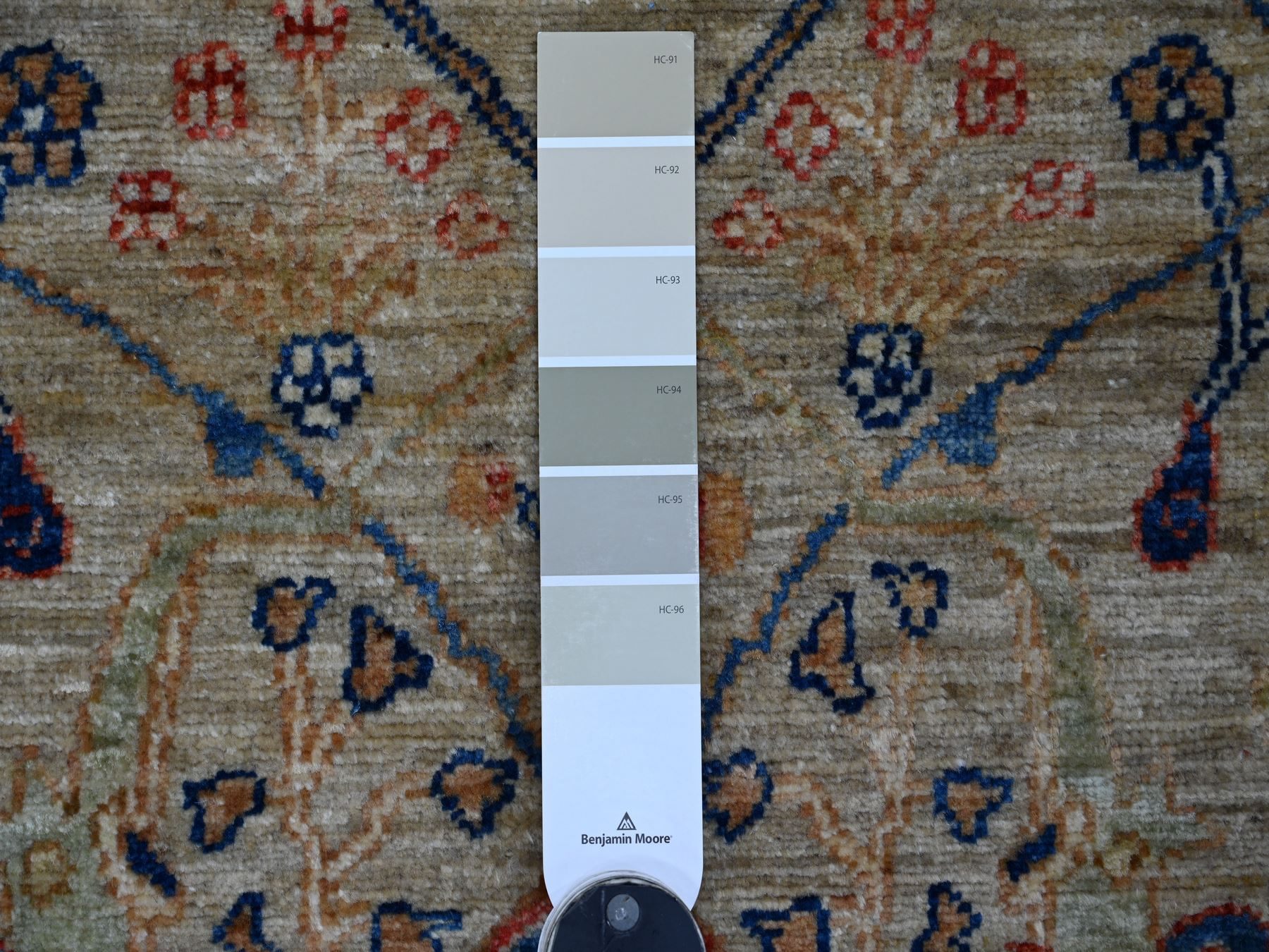 4'1"x6' Stone Gray, Hand Knotted, Peshawar with Bijar Garus Design, Aryana Collection, Vegetable Dyes, High Mountain Wool, Densely Woven, Oriental Rug HR21232 - Image 3