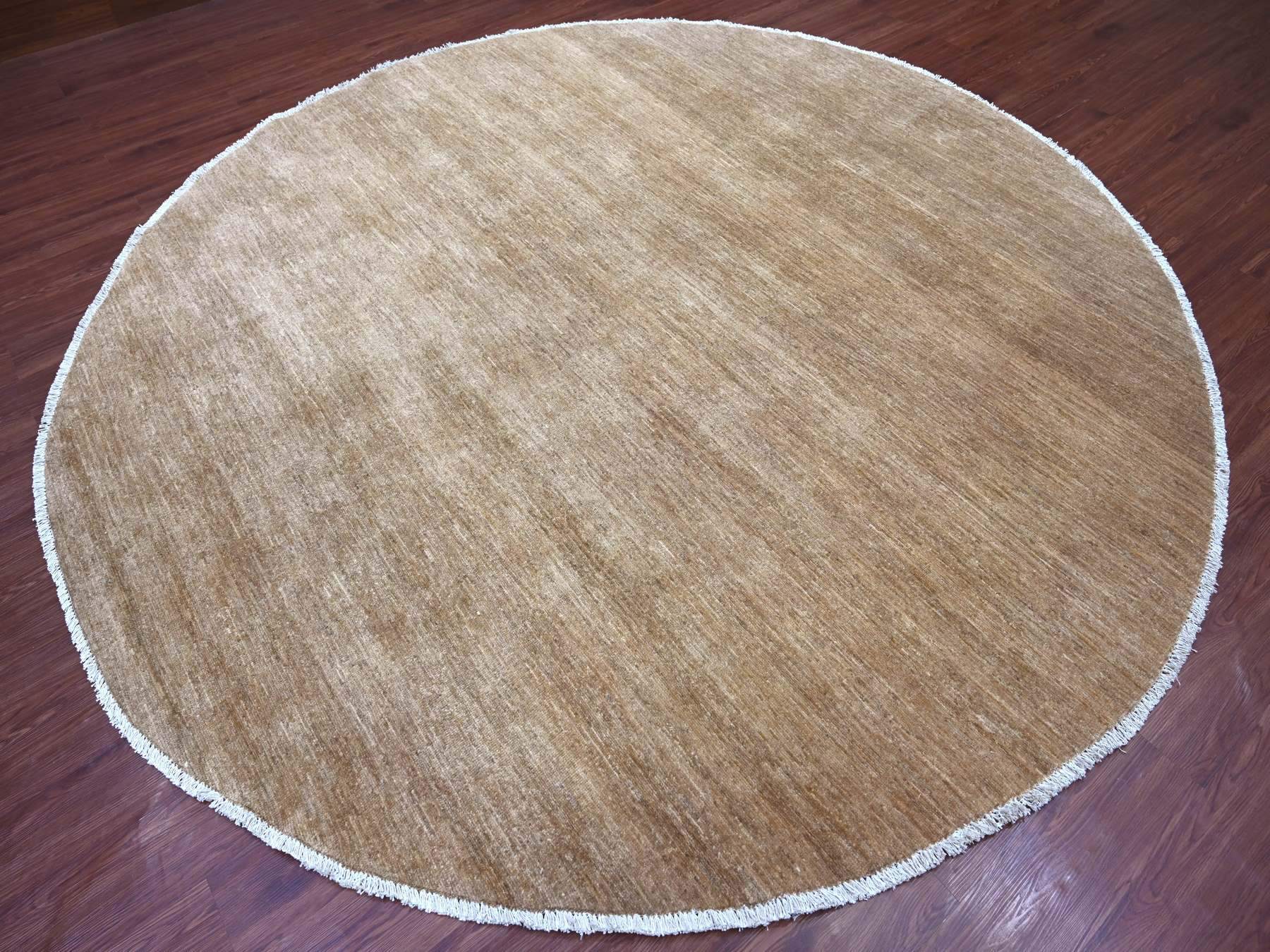 9'9"x9'9" Beaver Brown, Plain Solid Pattern, Hand Spun Ghazni Wool, Hand Knotted, Lush and Plush, Round, Oriental Rug HR21835 - Image 3