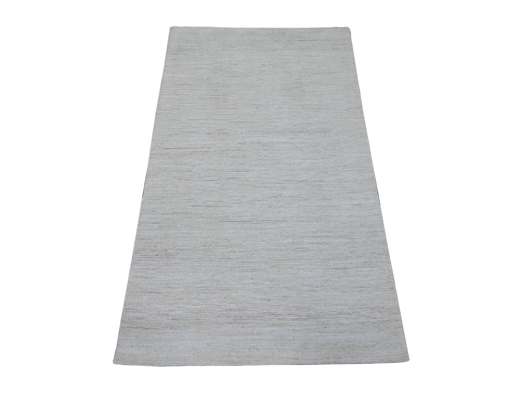 2'10"x4'10" Daisy White, Plain Solid Pattern, Hand Knotted, Hand Spun Ghazni Wool, Lush and Plush, Oriental Rug HR21940