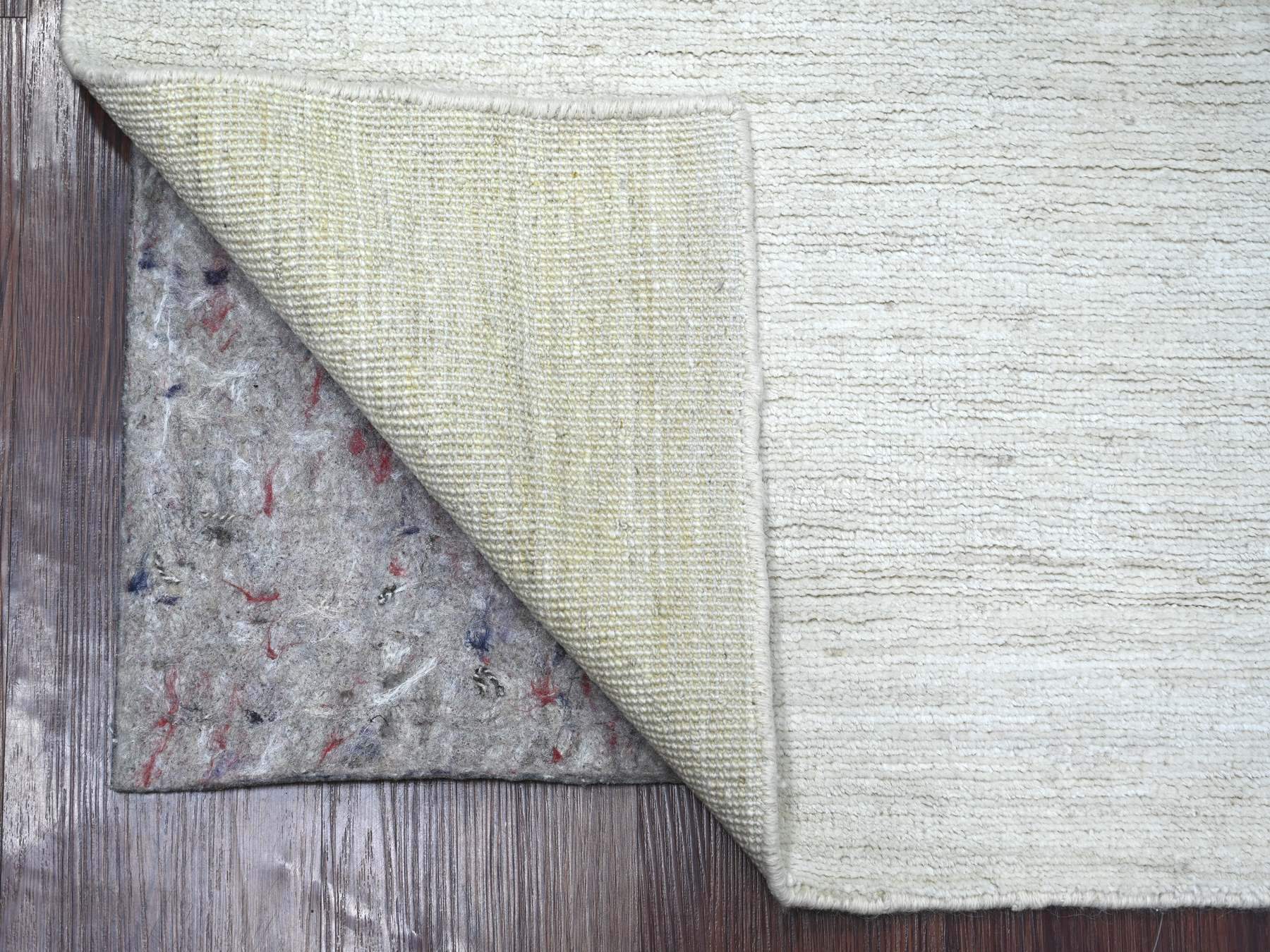 2'10"x4'10" Daisy White, Plain Solid Pattern, Hand Knotted, Hand Spun Ghazni Wool, Lush and Plush, Oriental Rug HR21940 - Image 2