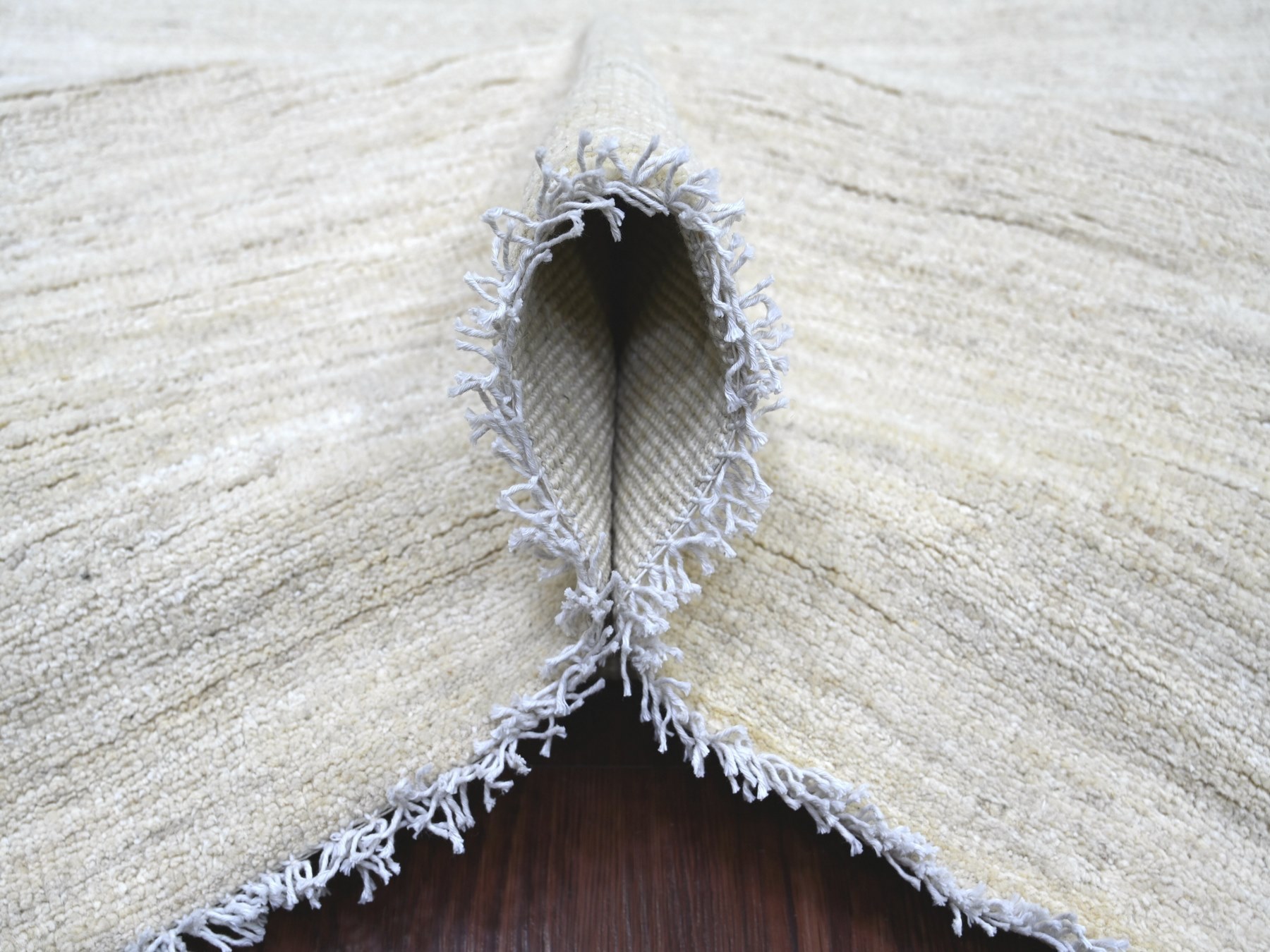 8'8"x11'9" Daisy White, Plain Solid Pattern, Hand Knotted, Hand Spun Ghazni Wool, Lush and Plush, Oriental Rug HR22097 - Image 5