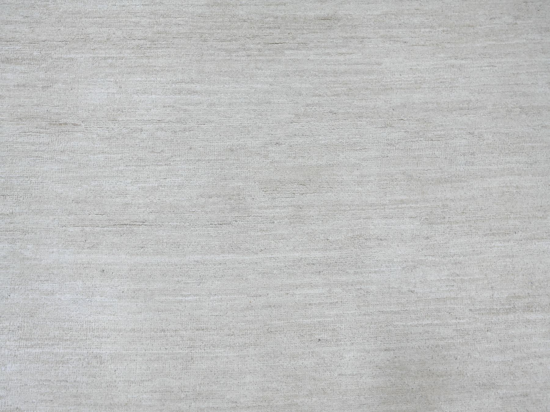 8'8"x11'9" Daisy White, Plain Solid Pattern, Hand Knotted, Hand Spun Ghazni Wool, Lush and Plush, Oriental Rug HR22097 - Image 8