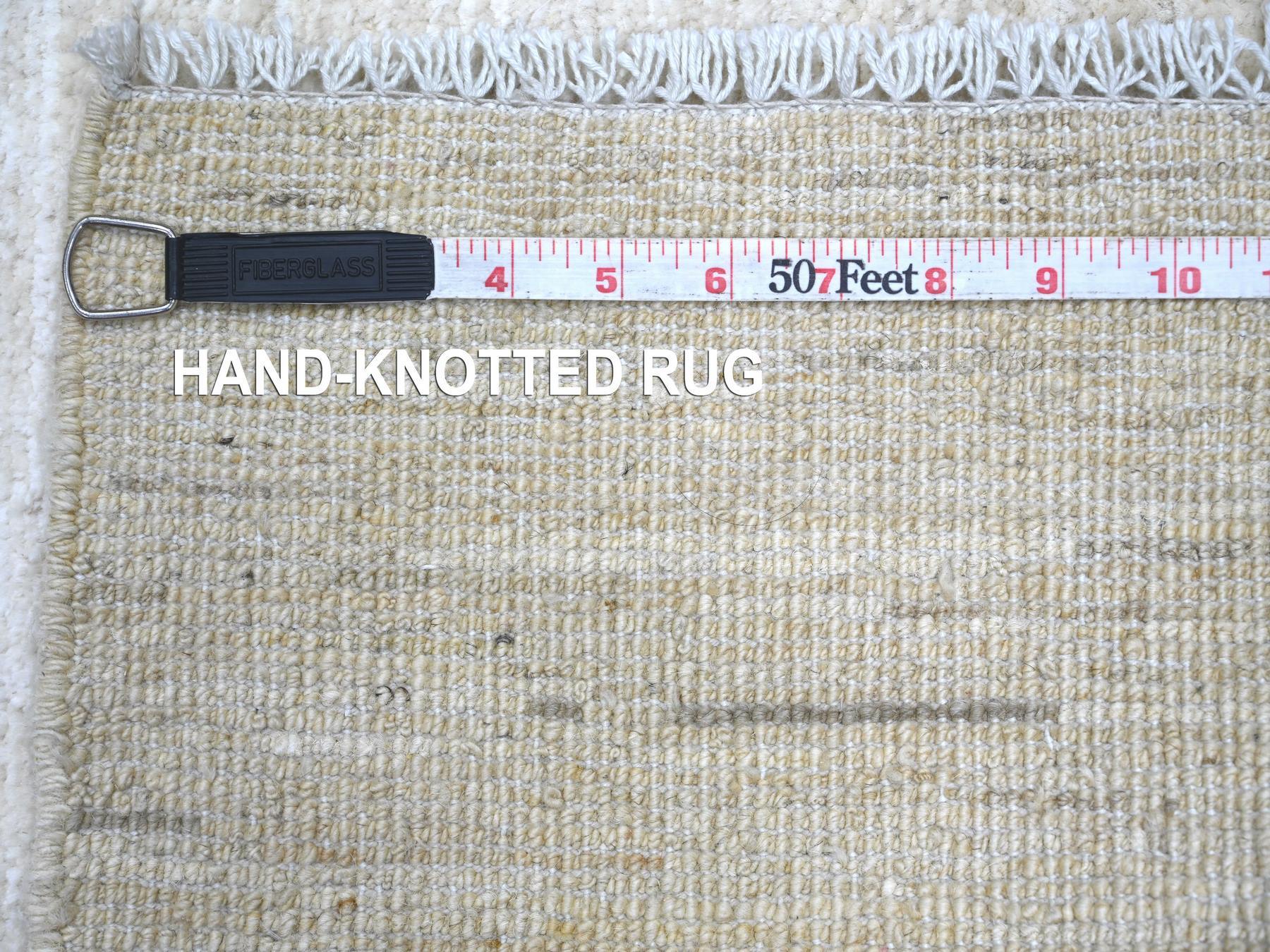 2'10"x8' Daisy White, Plain Solid Pattern, Hand Knotted, Hand Spun Ghazni Wool, Lush and Plush, Runner, Oriental Rug HR22368 - Image 6