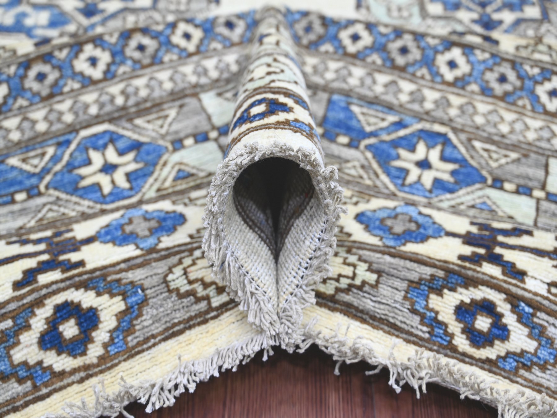 9'2"x11'9" Pearl White, Afghan Ersari with Elephant Feet Design, Hand Knotted, Natural Dyes, Pure Wool, Oriental Rug HR22452 - Image 5