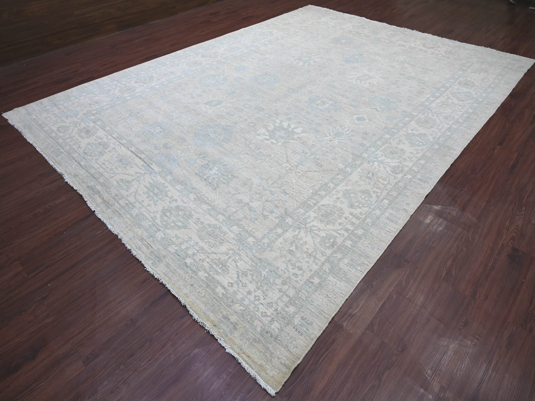 10'x13'6" Light Gray, Peshawar with Ziegler Mahal Design, Hand Knotted, High Mountain Wool, Denser Weave, Oriental Rug HR22692 - Image 3