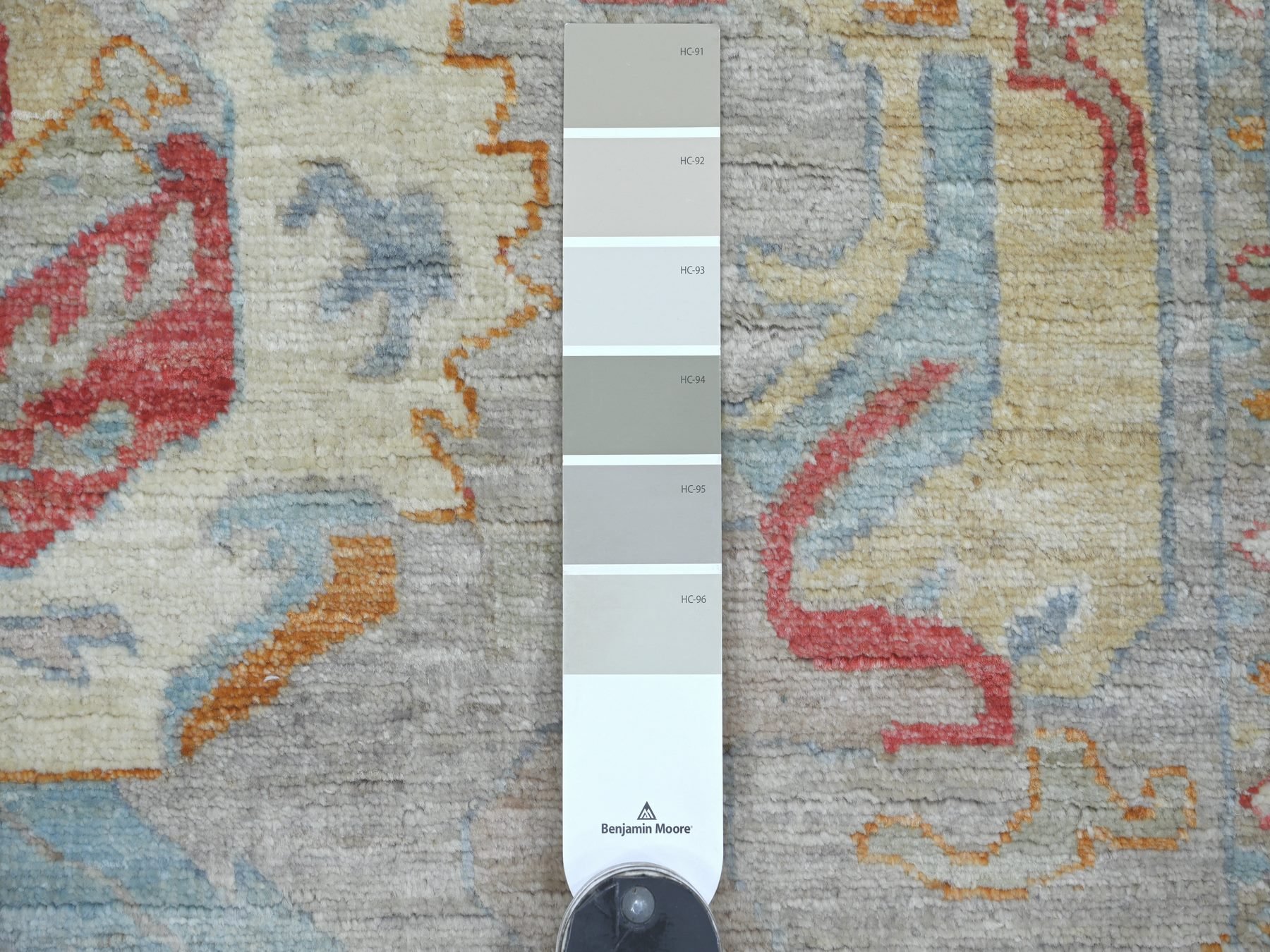3'10"x5'9" Cloud Gray, Hand Knotted, Peshawar with All Over Geometric Leaf Design, Vegetable Dyes, High Mountain Wool, Oriental Rug HR22733 - Image 3