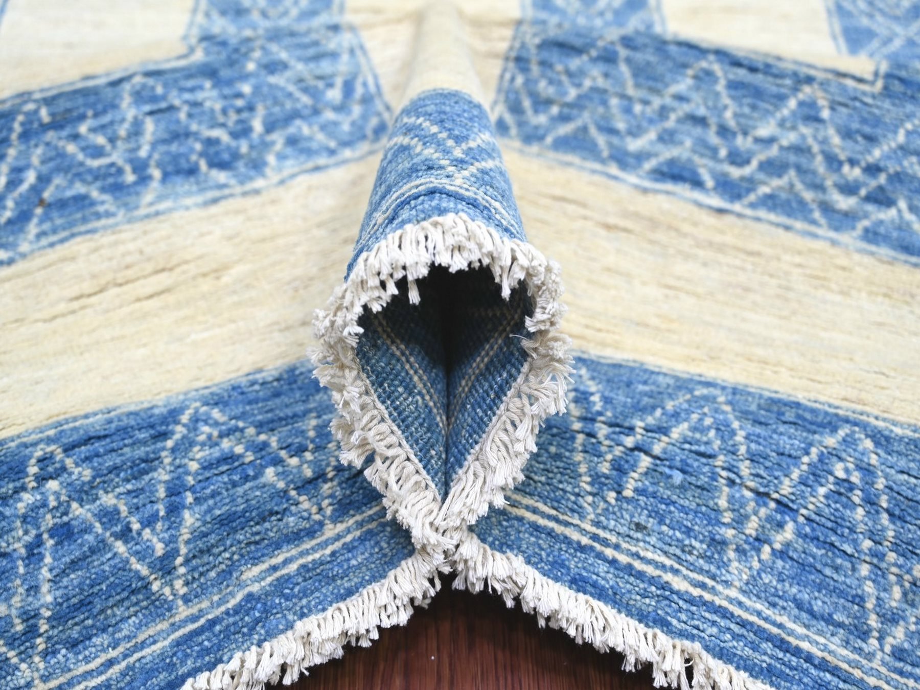 9'10"x13'6" Bayern Blue, Fine Peshawar with Intricate Geometric Motifs Maze Design, Dense Weave, Soft and Shiny Wool, Hand Knotted, Oriental Rug HR22810 - Image 5