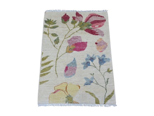 2'2"x3' Chiffon White, Peshawar with Colorful Botanical Garden Design, 100% Wool, Hand Knotted, Mat, Sample, Oriental Rug HR22890