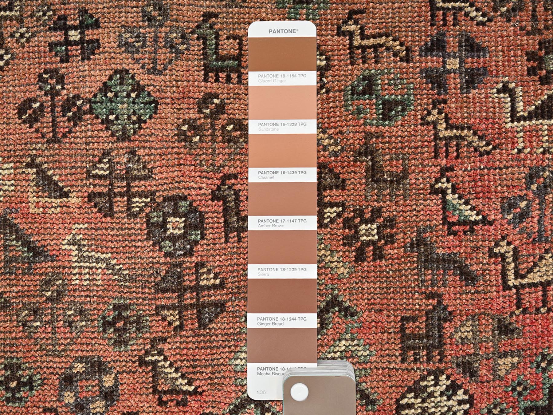 5'x8'6" Amber Brown, Vintage Persian Shiraz with Geometric Medallion, Worn and Distressed, Sheared Low, Zero Pile, Sides and Ends Professionally Secured, Hand Knotted, 100% Wool, Oriental Rug HR2629 - Image 4