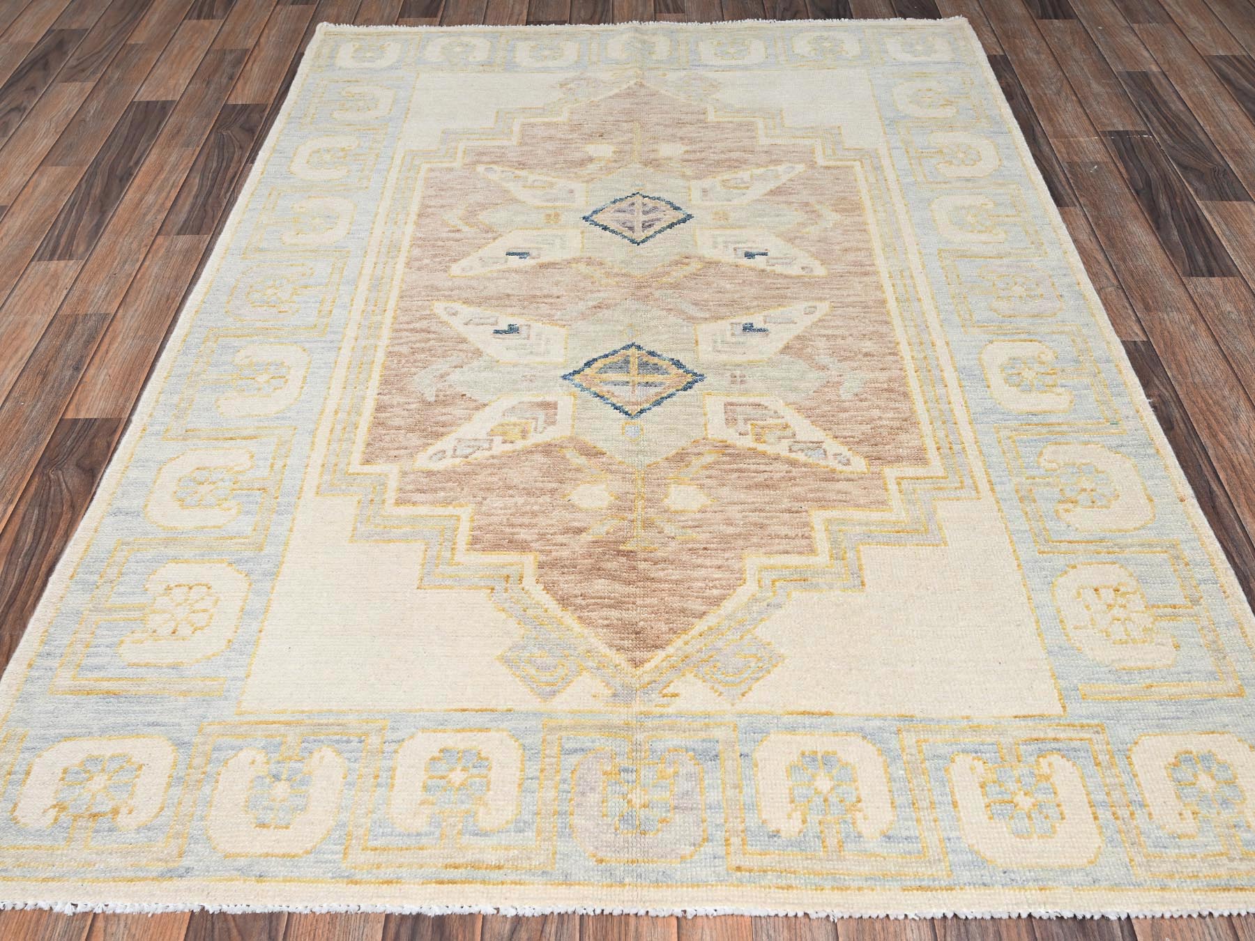 4'9"x6'9" Beaver Brown, Anatolian Village Design, Turkish Knot, Hand Knotted, Zero Pile, Sheared Low, 100% Wool, Oriental Rug HR2713 - Image 2