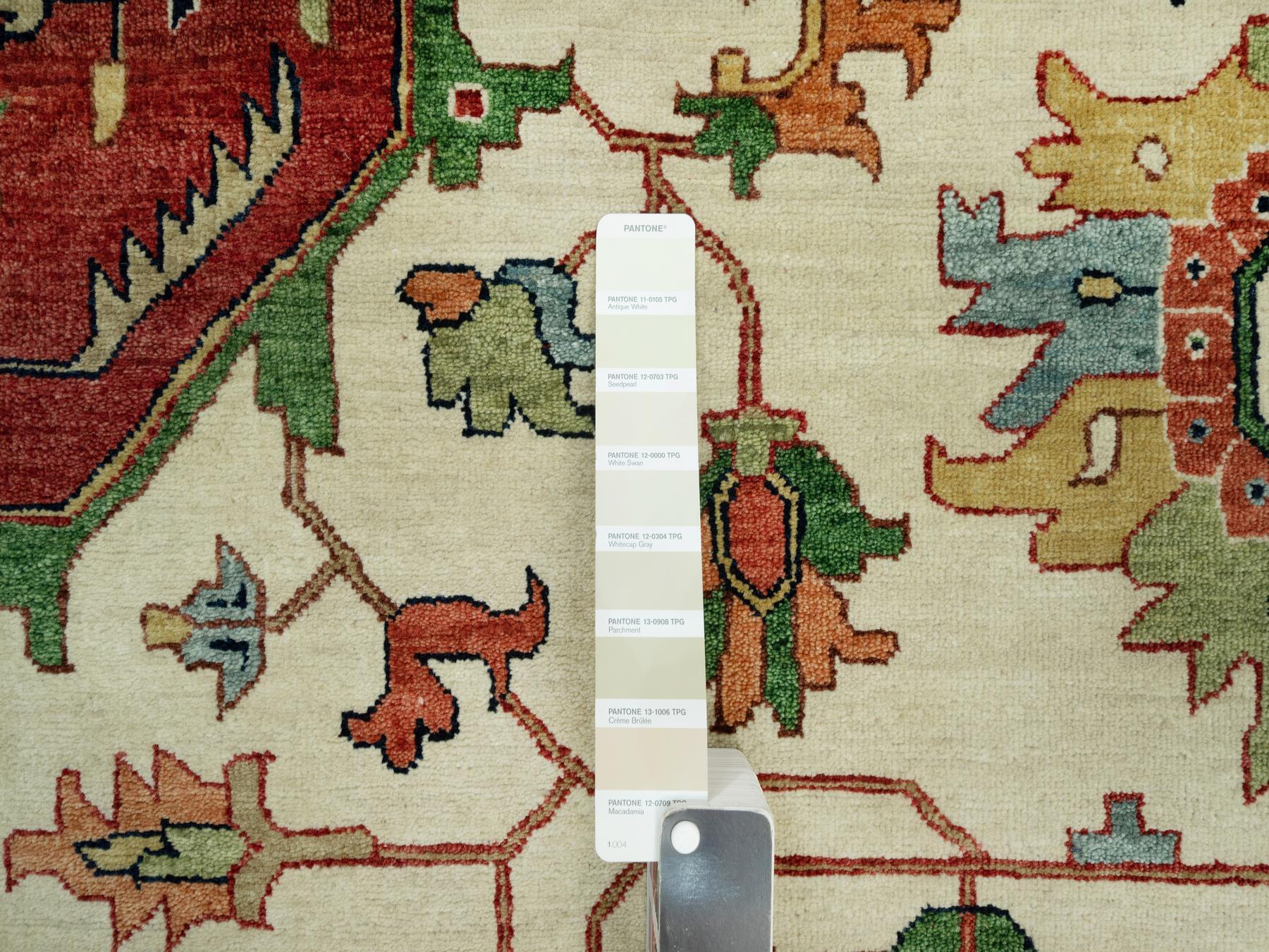 14'x14' Chiffon White and Oxide Red, Antiqued Fine Heriz Re-Creation With Center Motif, Soft Wool Pile Denser Weave, Hand Knotted Plush and Lush, Round Pure Wool Oriental Rug HR90661 - Image 7