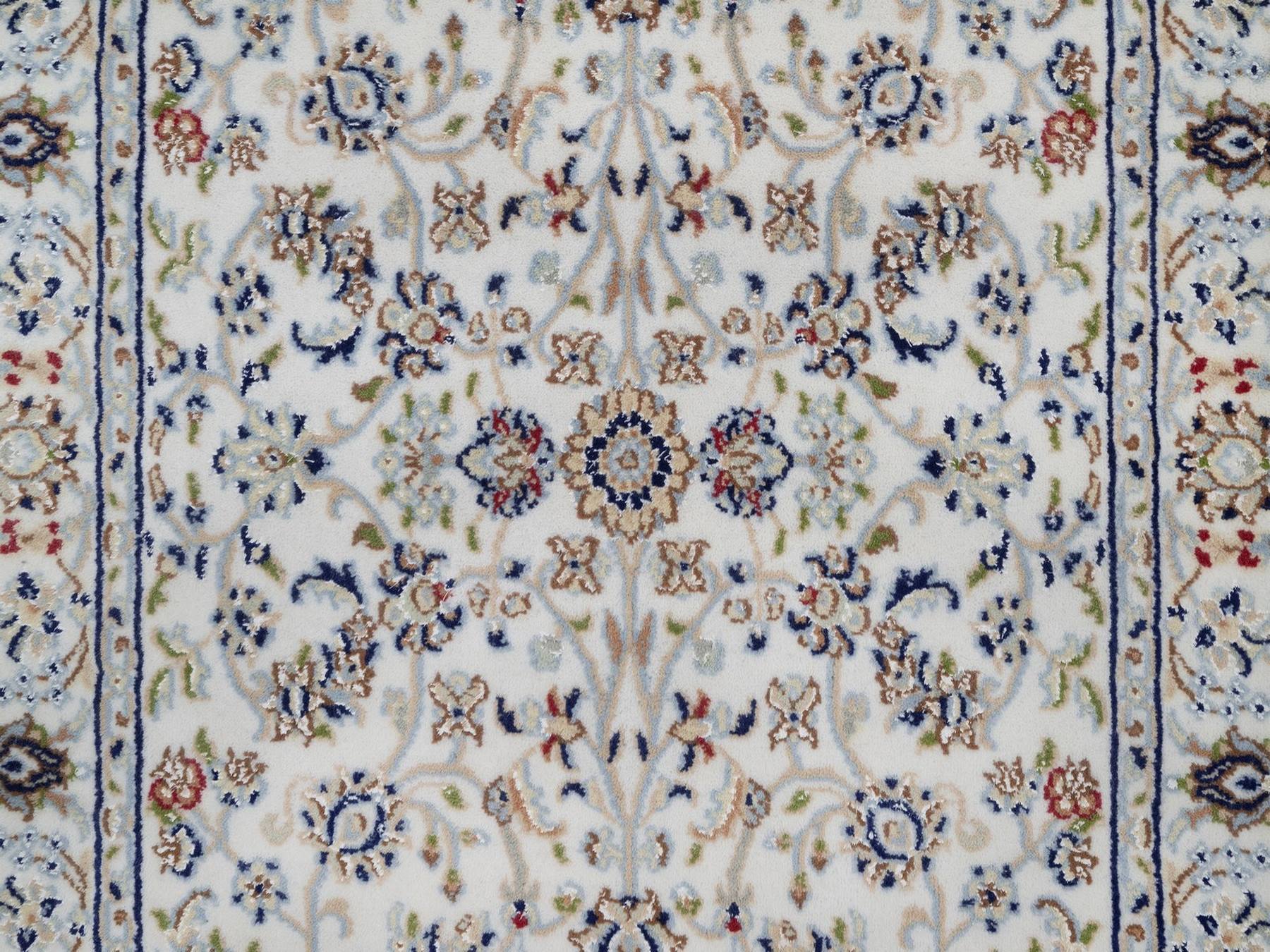 3'1"x5'3" Pearl White, Nain with All Over Flower Design, Wool and Silk, 250 KPSI, Hand Knotted, Soft Pile, Oriental Rug HR92514 - Image 5