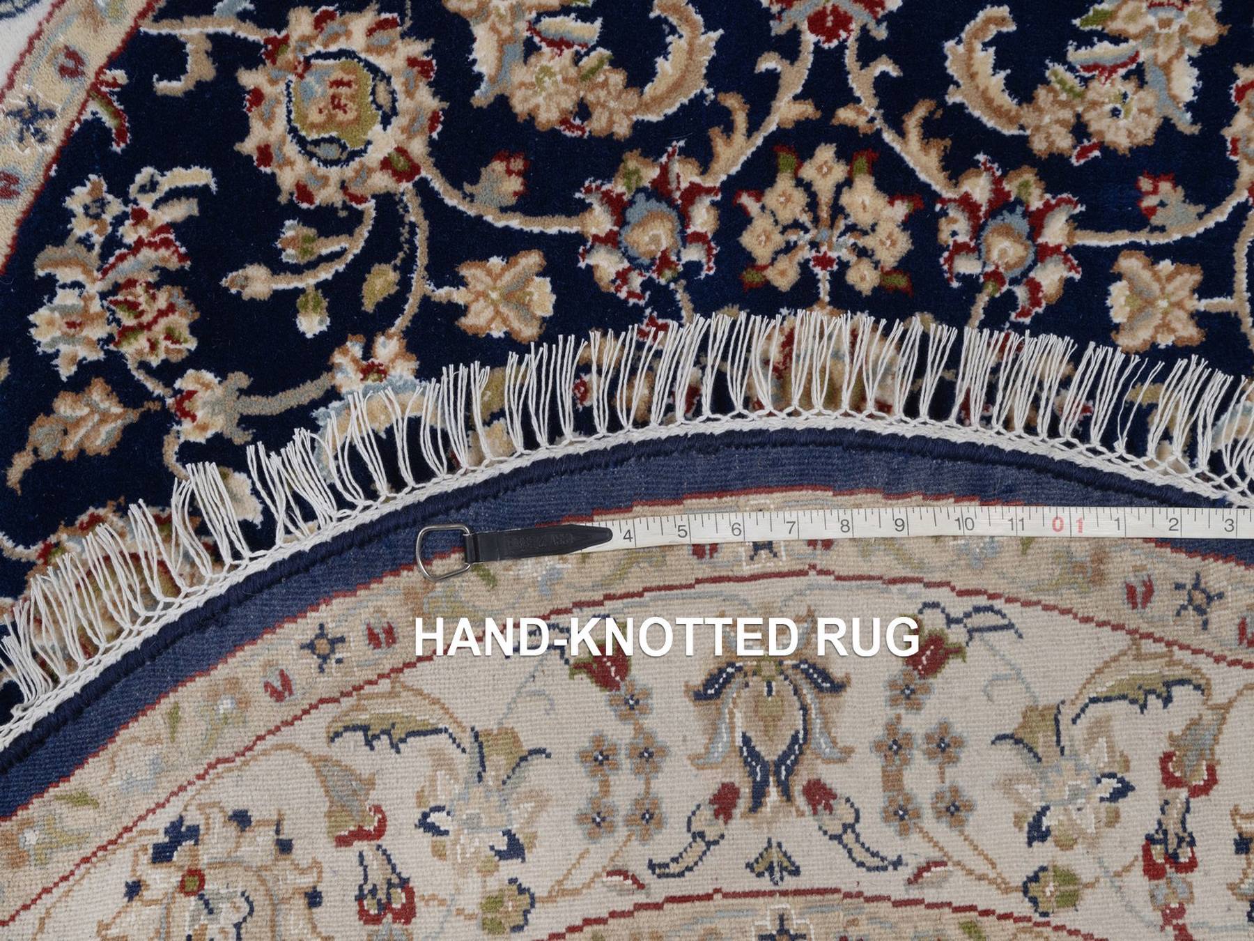 4'3"x4'3" Midnight Blue, Wool and Silk, Nain with All Over Flower Design, Soft Pile, 250 KPSI, Hand Knotted, Round, Oriental Rug HR92545 - Image 8